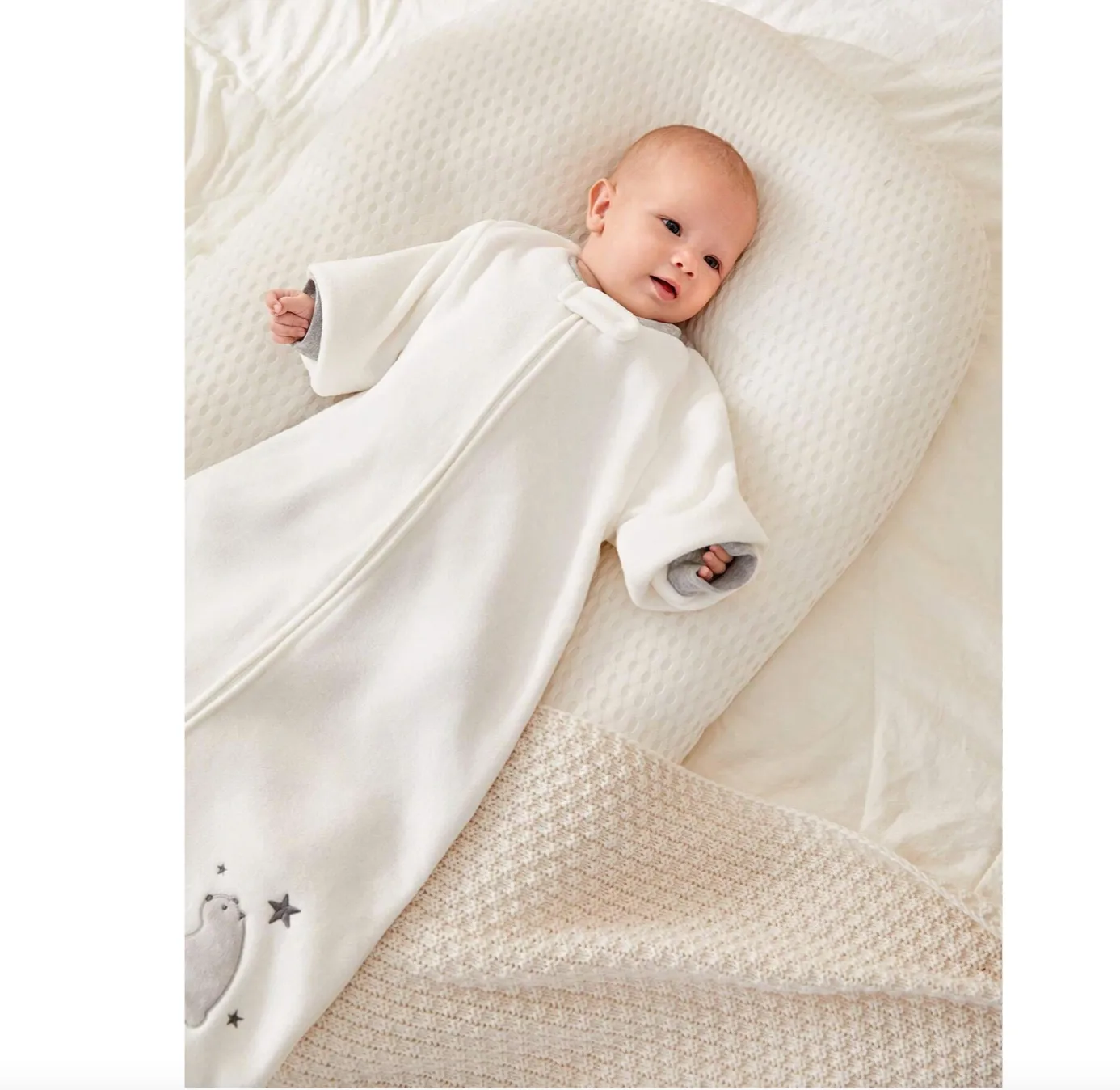Long-sleeved sleep bag soft
