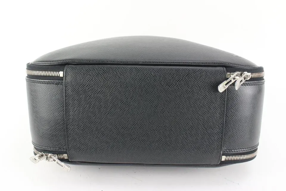 Louis Vuitton Black Taiga Leather Tura 2way Crossbody Messenger Travel Bag 56lk429s