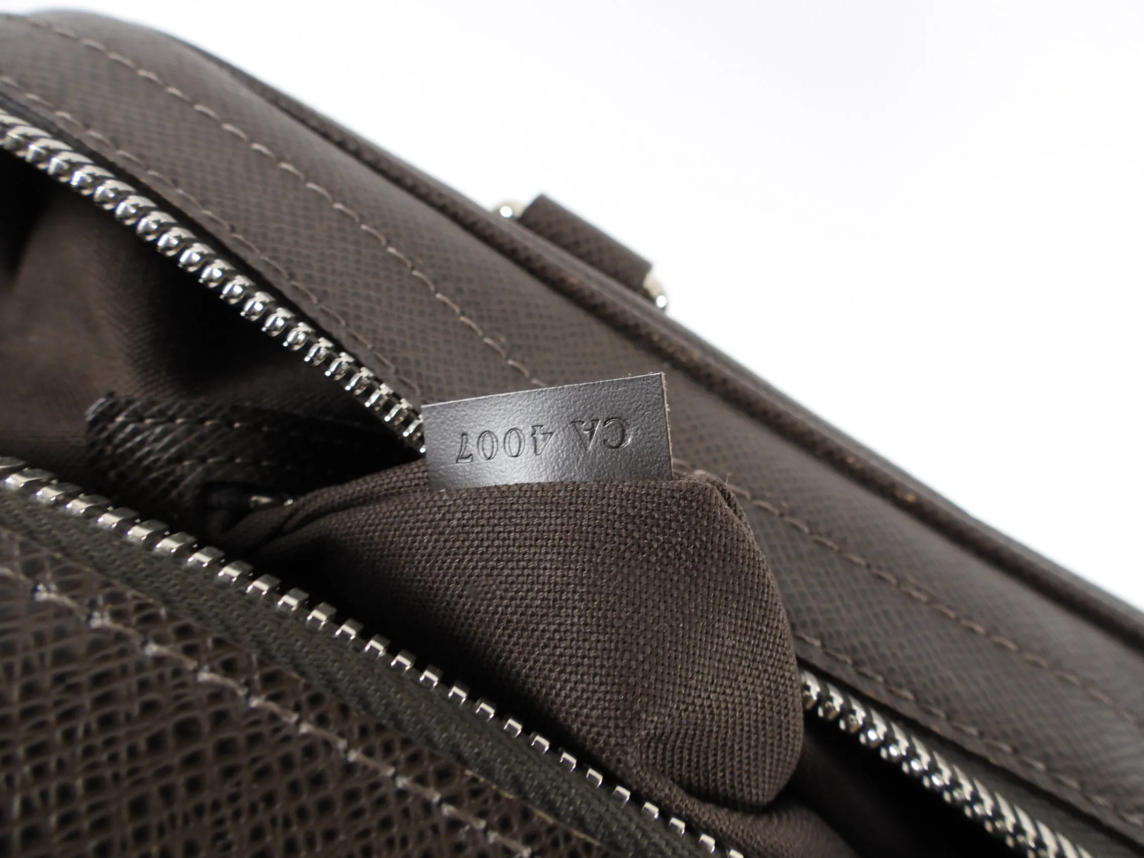 Louis Vuitton Brown Taiga Leather Stanislav Travel Duffle Bag