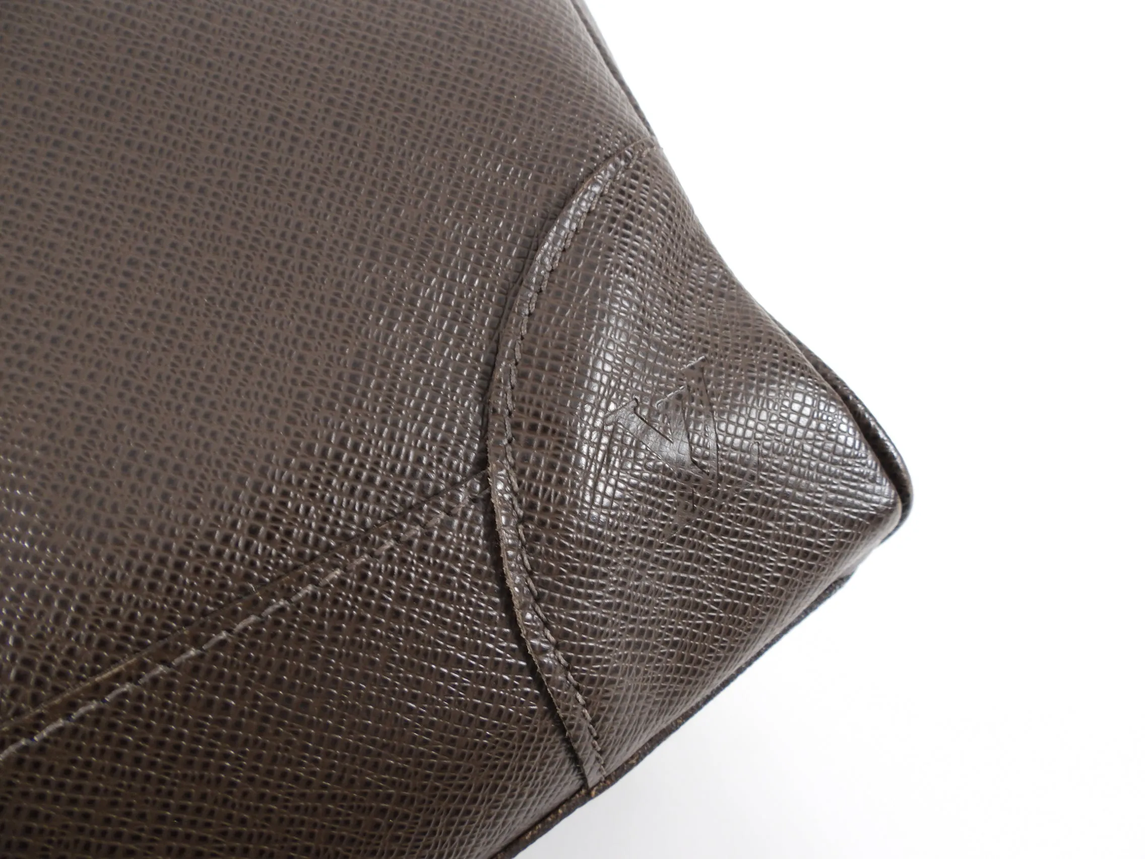 Louis Vuitton Brown Taiga Leather Stanislav Travel Duffle Bag