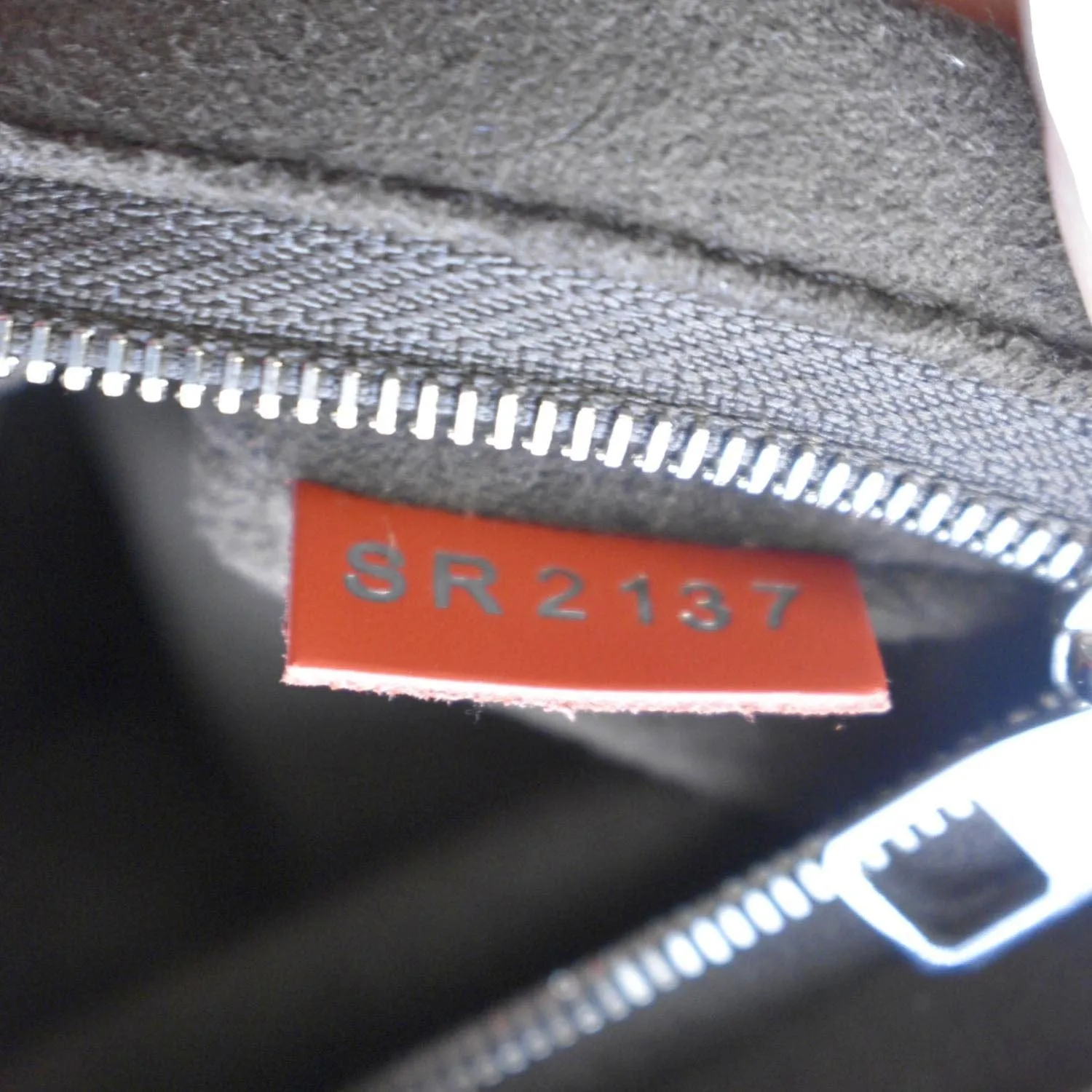 LOUIS VUITTON Cluny MM Epi Leather Shoulder Bag Red