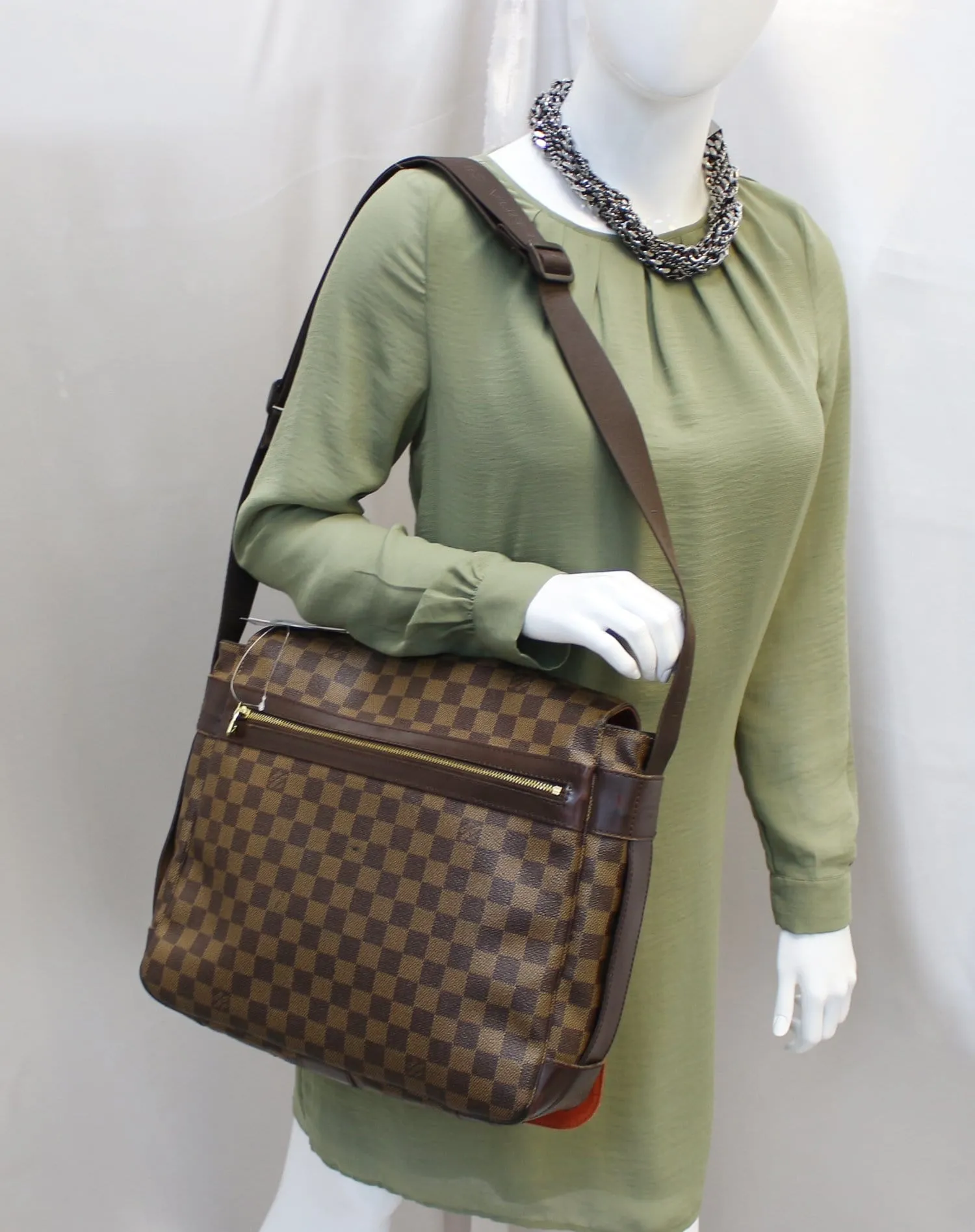 LOUIS VUITTON Damier Ebene Bastille Messenger Bag - Sale