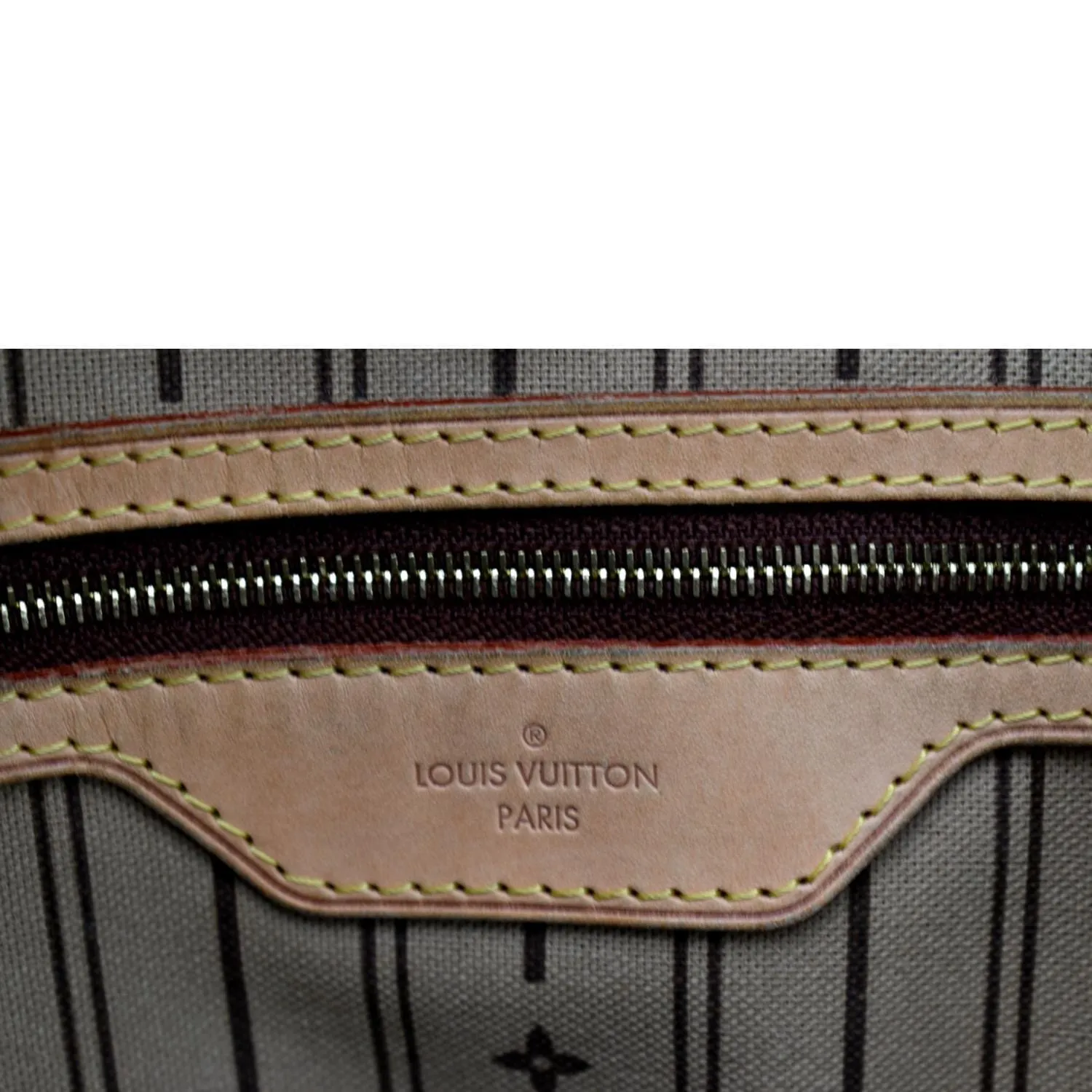 LOUIS VUITTON  Delightful GM Monogram Canvas Hobo Bag Brown