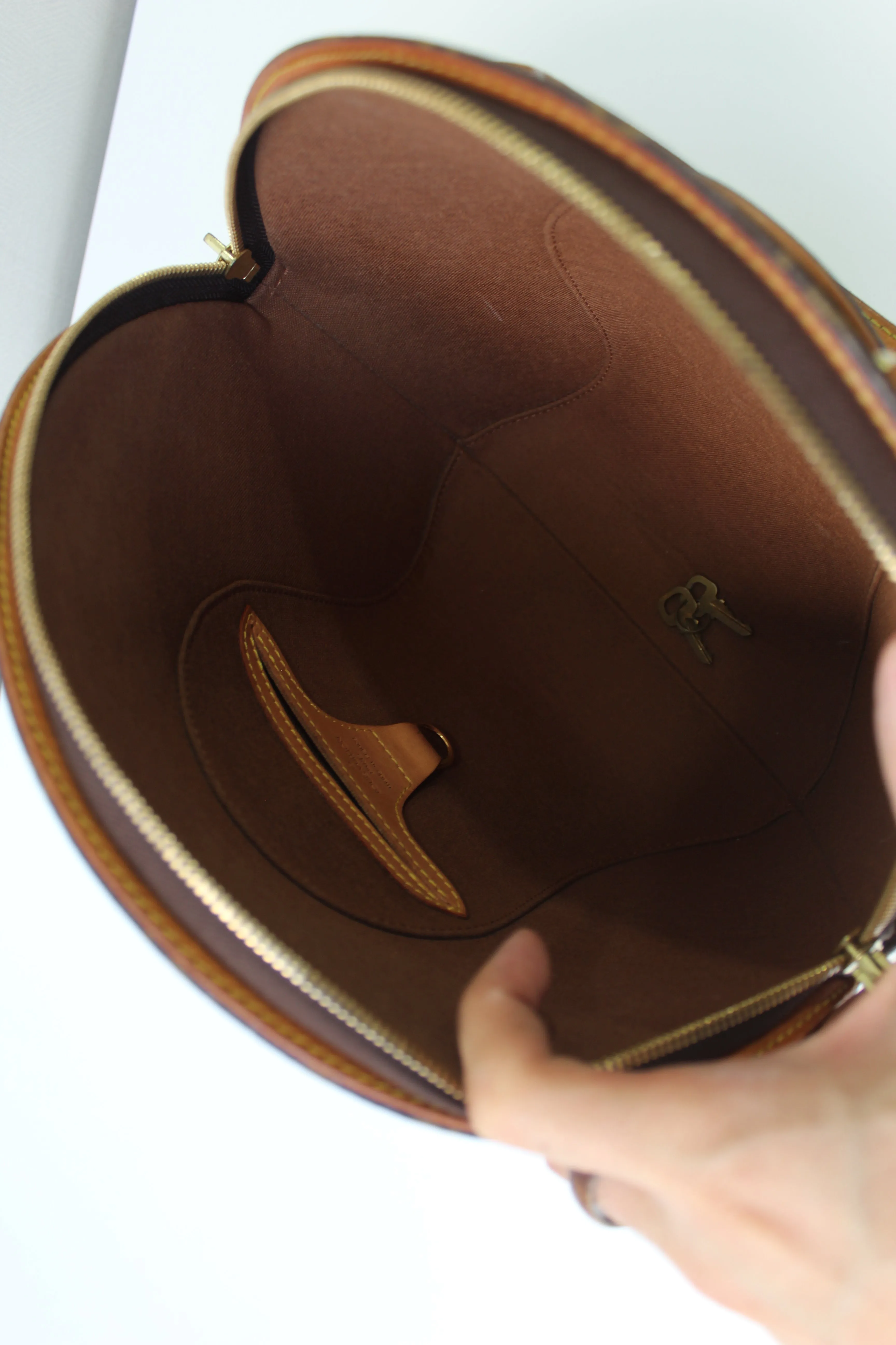 Louis Vuitton Ellipse PM