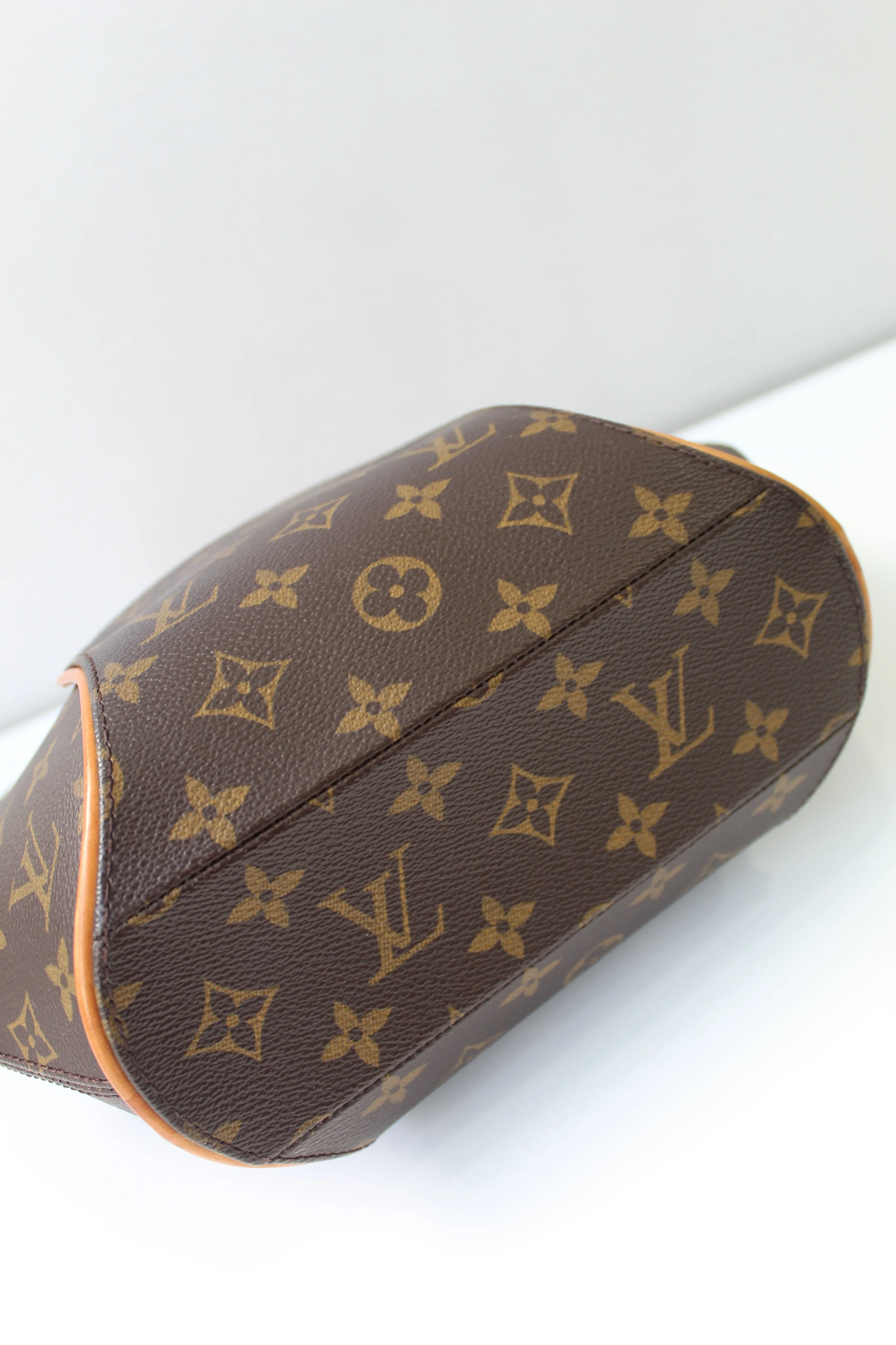 Louis Vuitton Ellipse PM