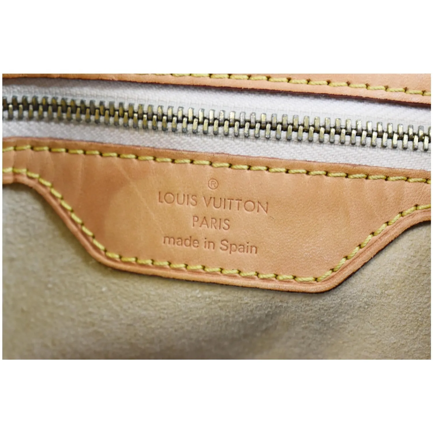LOUIS VUITTON Hampstead MM Damier Azur Shoulder Bag White - 15% OFF