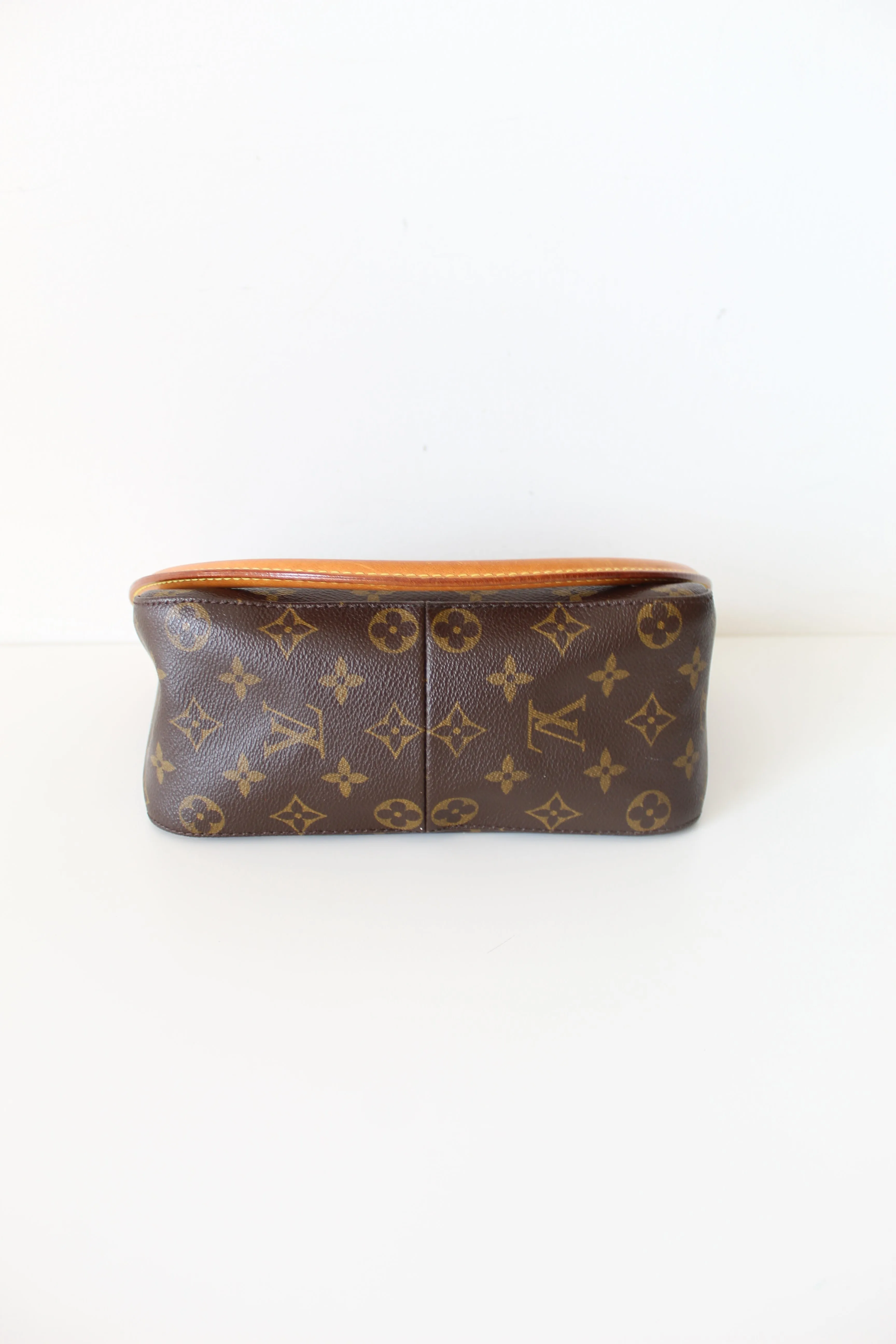 Louis Vuitton Looping MM