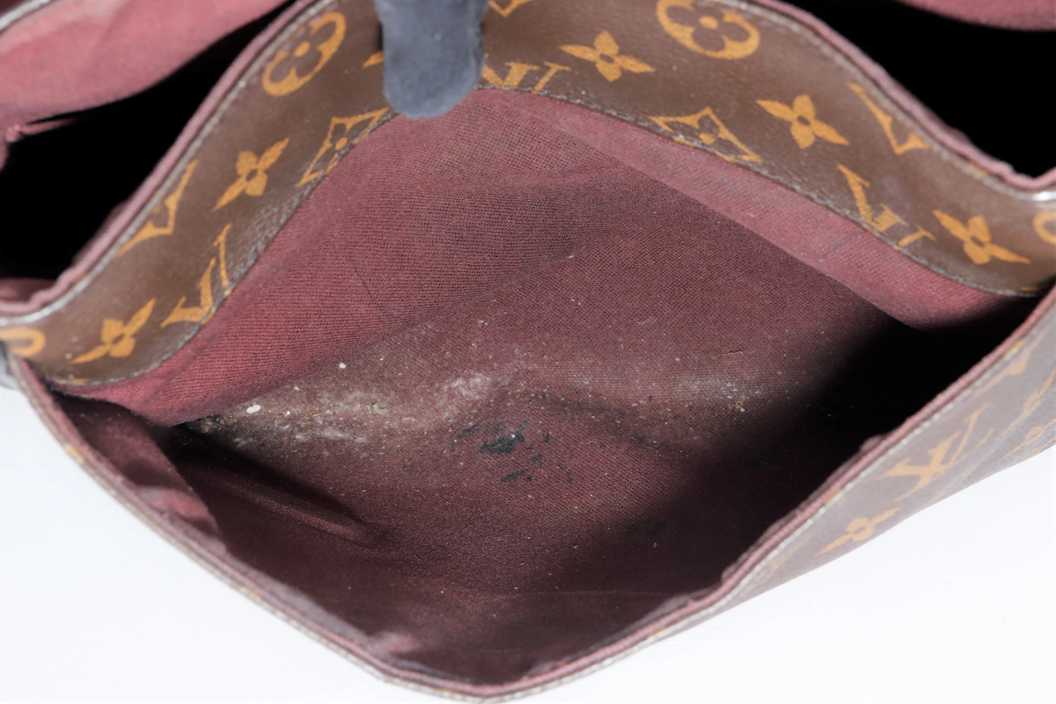 LOUIS VUITTON (M40935) DISTRICT PM MONOGRAM CANVAS MESSENGER BAG (CA1166), NO DUST COVER