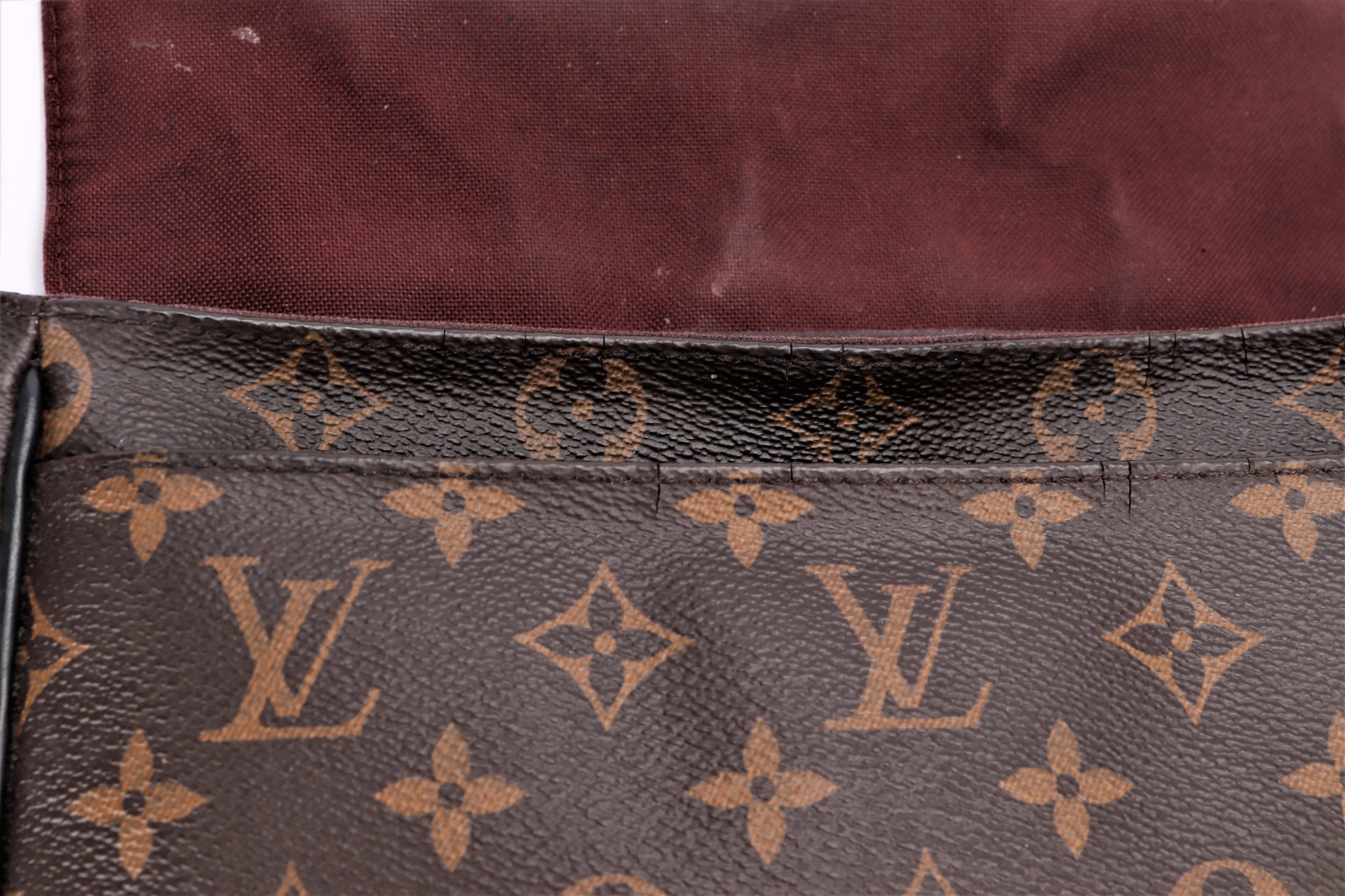 LOUIS VUITTON (M40935) DISTRICT PM MONOGRAM CANVAS MESSENGER BAG (CA1166), NO DUST COVER