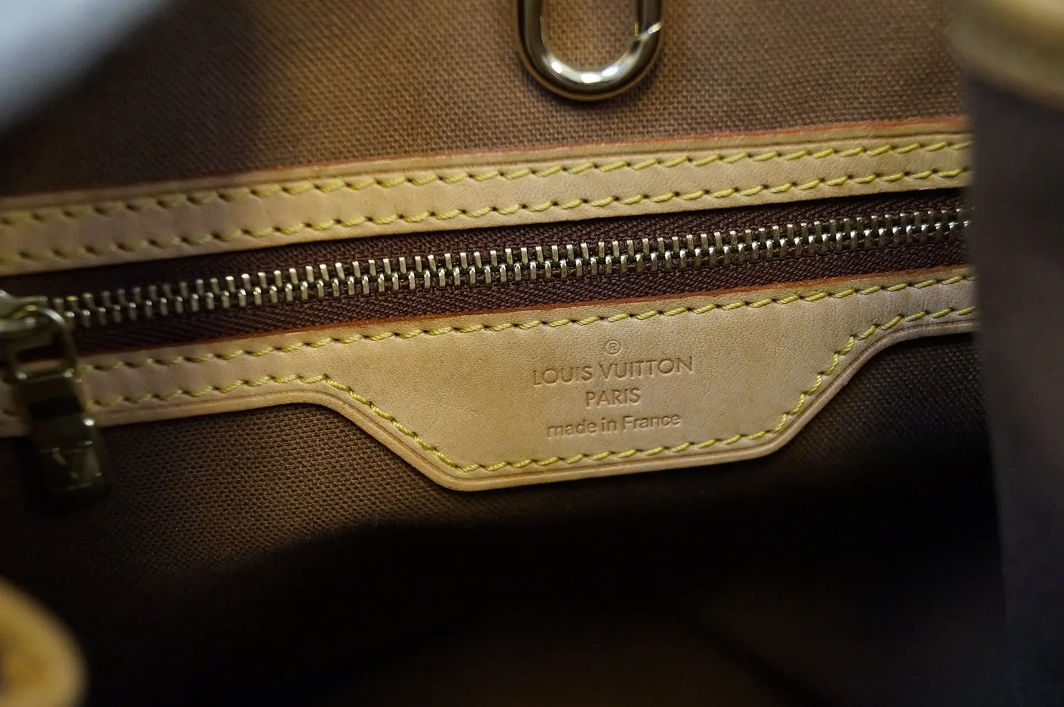 LOUIS VUITTON Monogram Batignolles Vertical Shoulder Bag