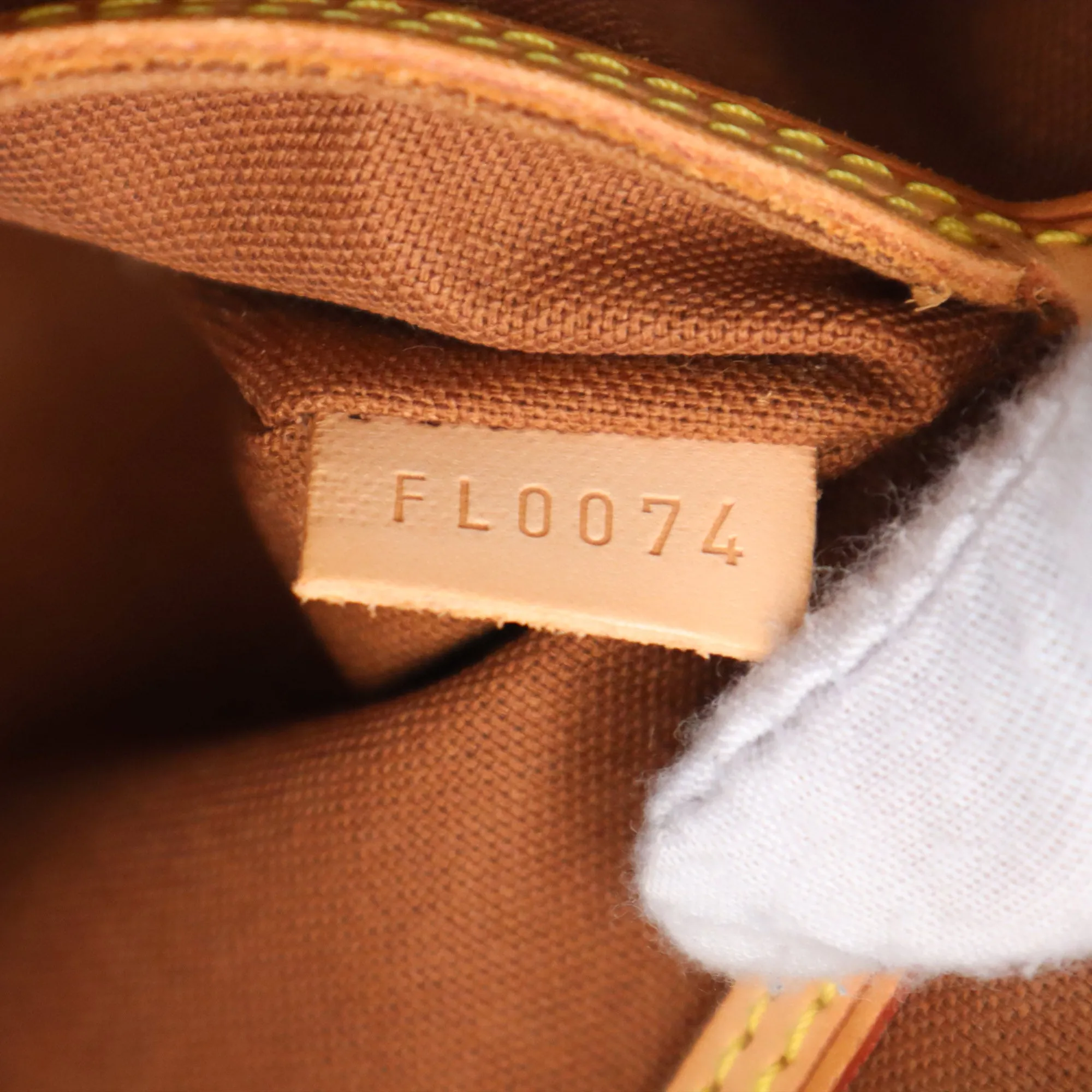 Louis Vuitton Monogram Canvas Alma PM Handbag FL0074