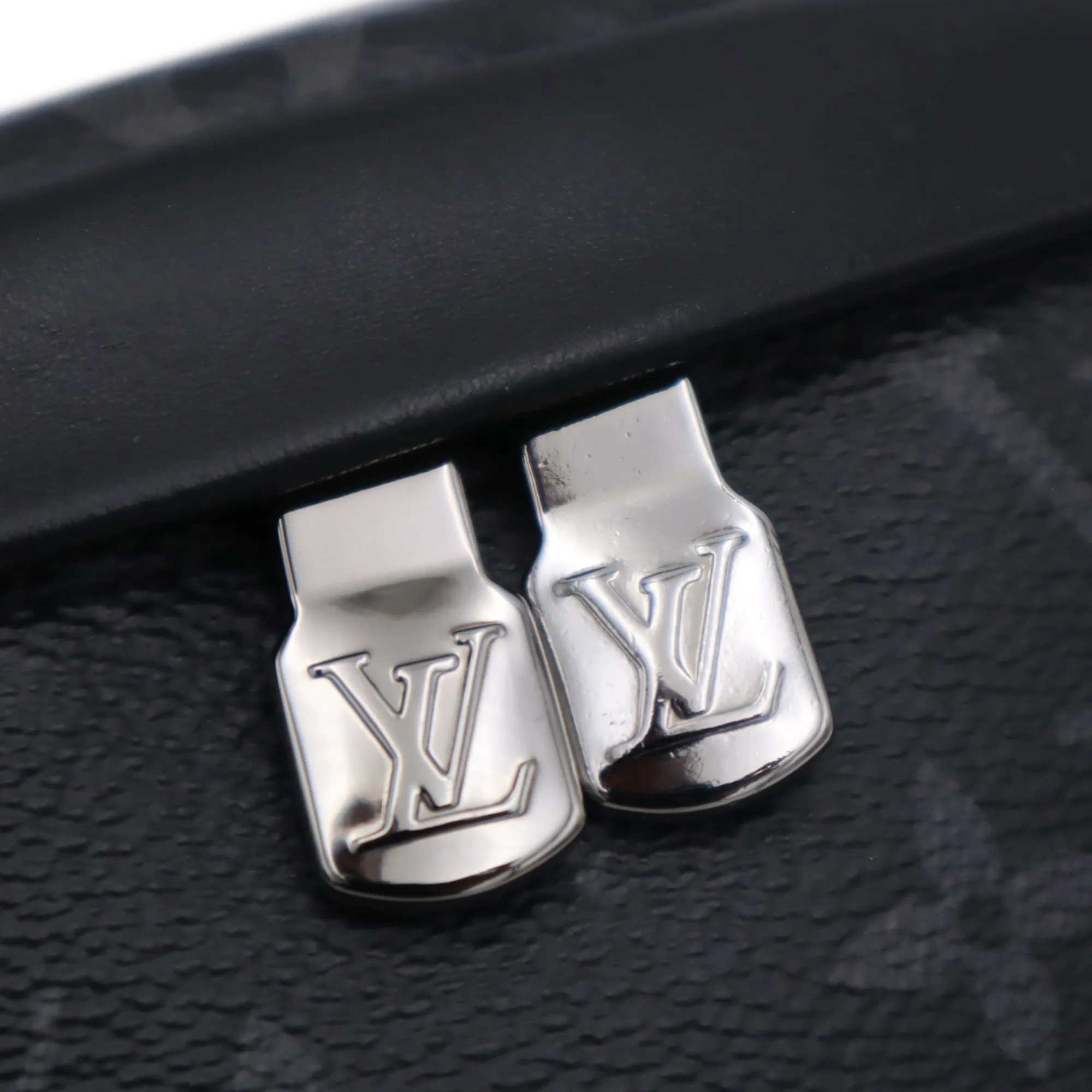 Louis Vuitton Monogram Canvas Eclipse Discovery PM Bumbag