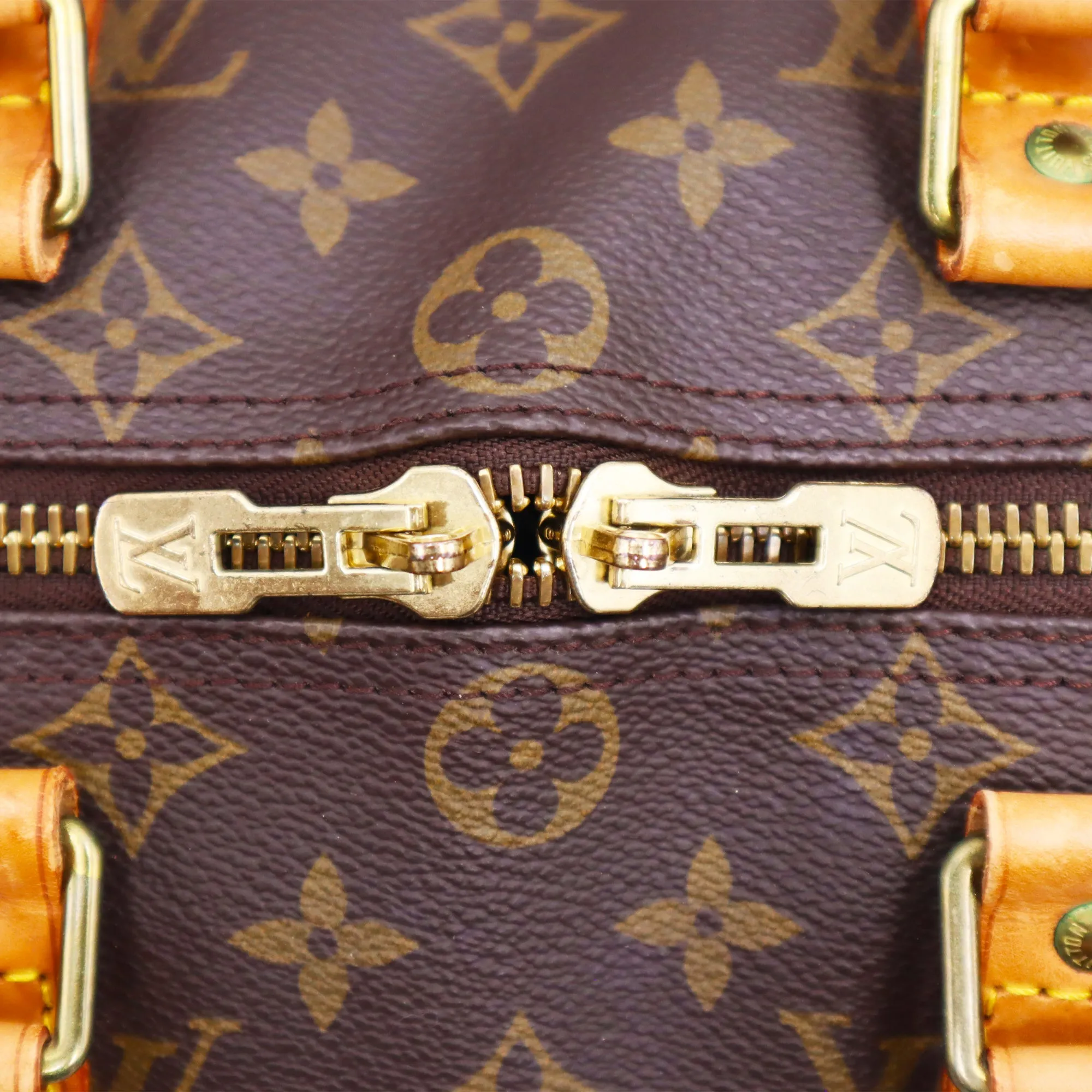 Louis Vuitton Monogram Canvas Keepall 45 Bandouliere Travel Bag VI0930