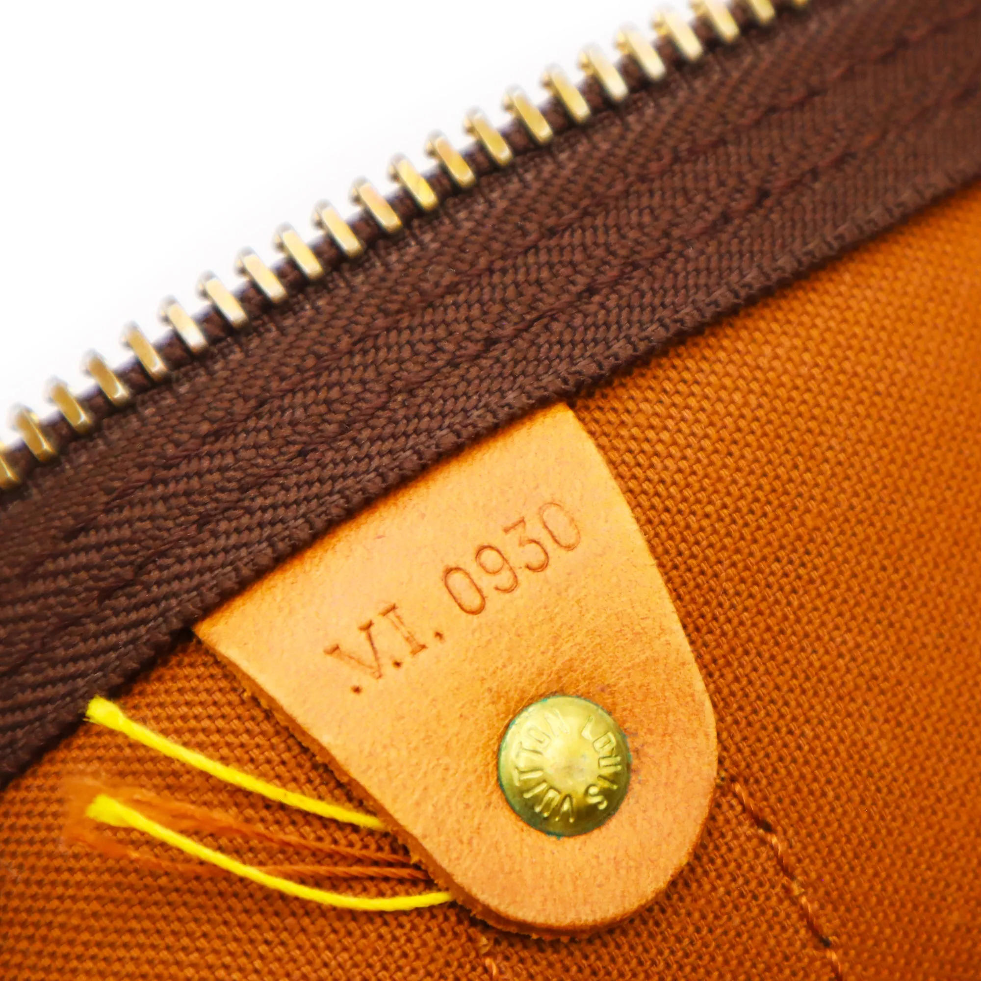 Louis Vuitton Monogram Canvas Keepall 45 Bandouliere Travel Bag VI0930