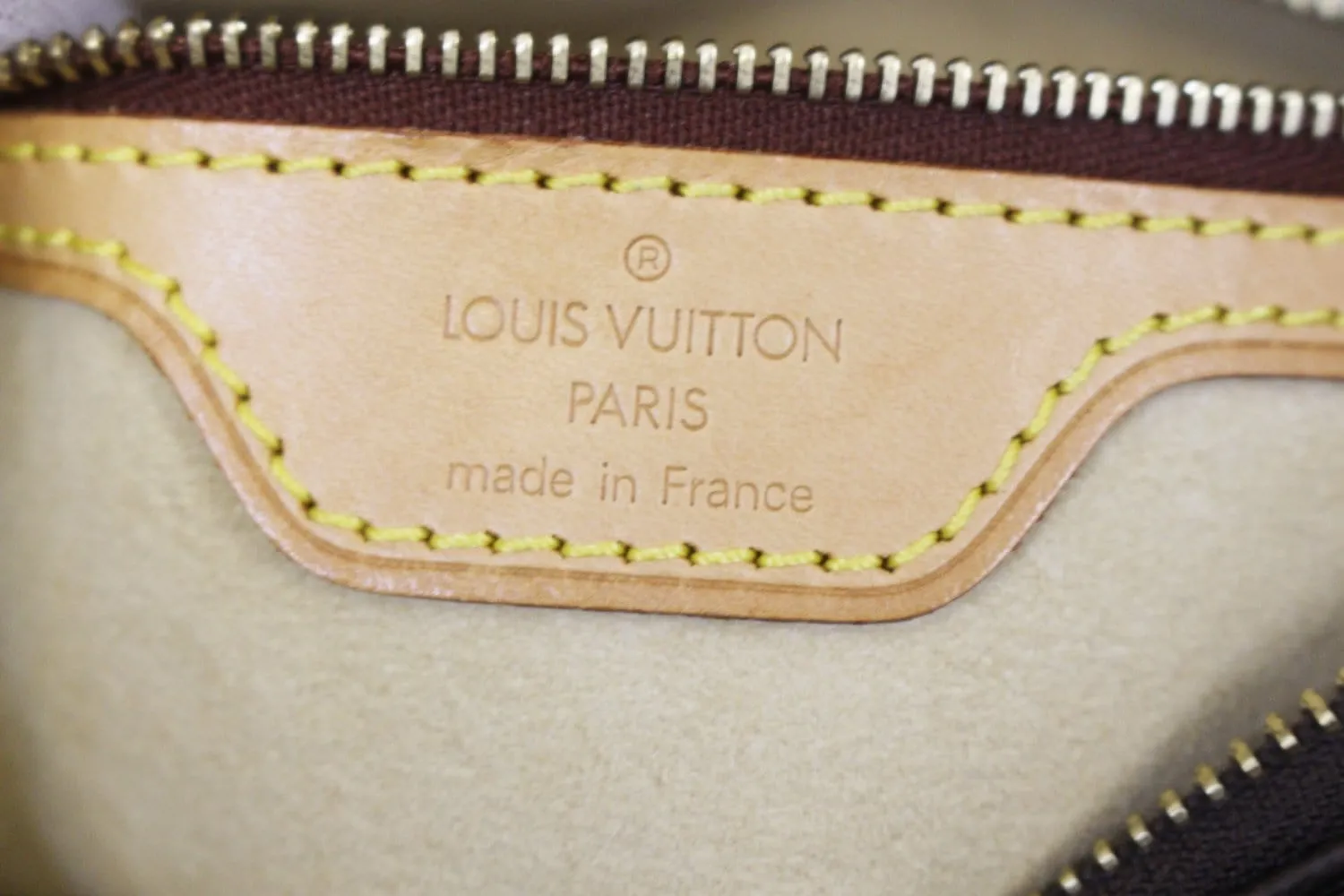 LOUIS VUITTON Monogram Canvas Looping MM Brown Shoulder Bag