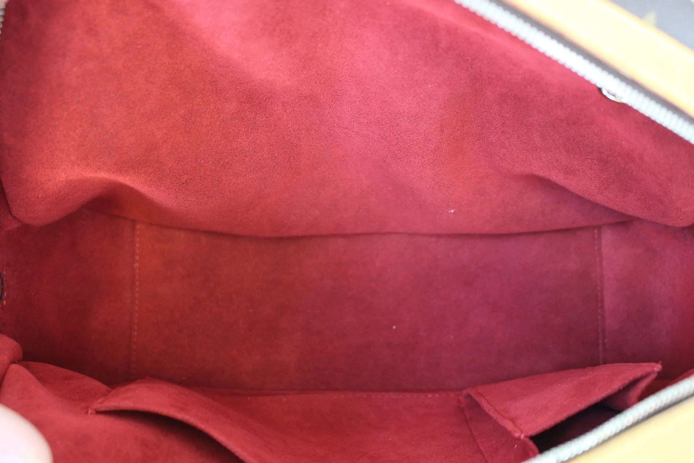LOUIS VUITTON Monogram Canvas Mizi Handbag - Final Call