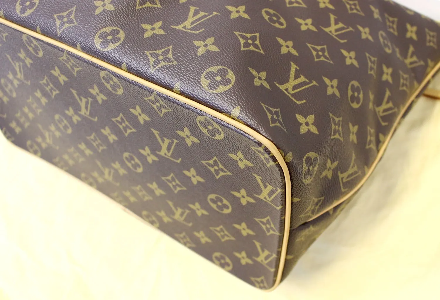 LOUIS VUITTON Monogram Canvas Palermo GM Tote Shoulder Bag