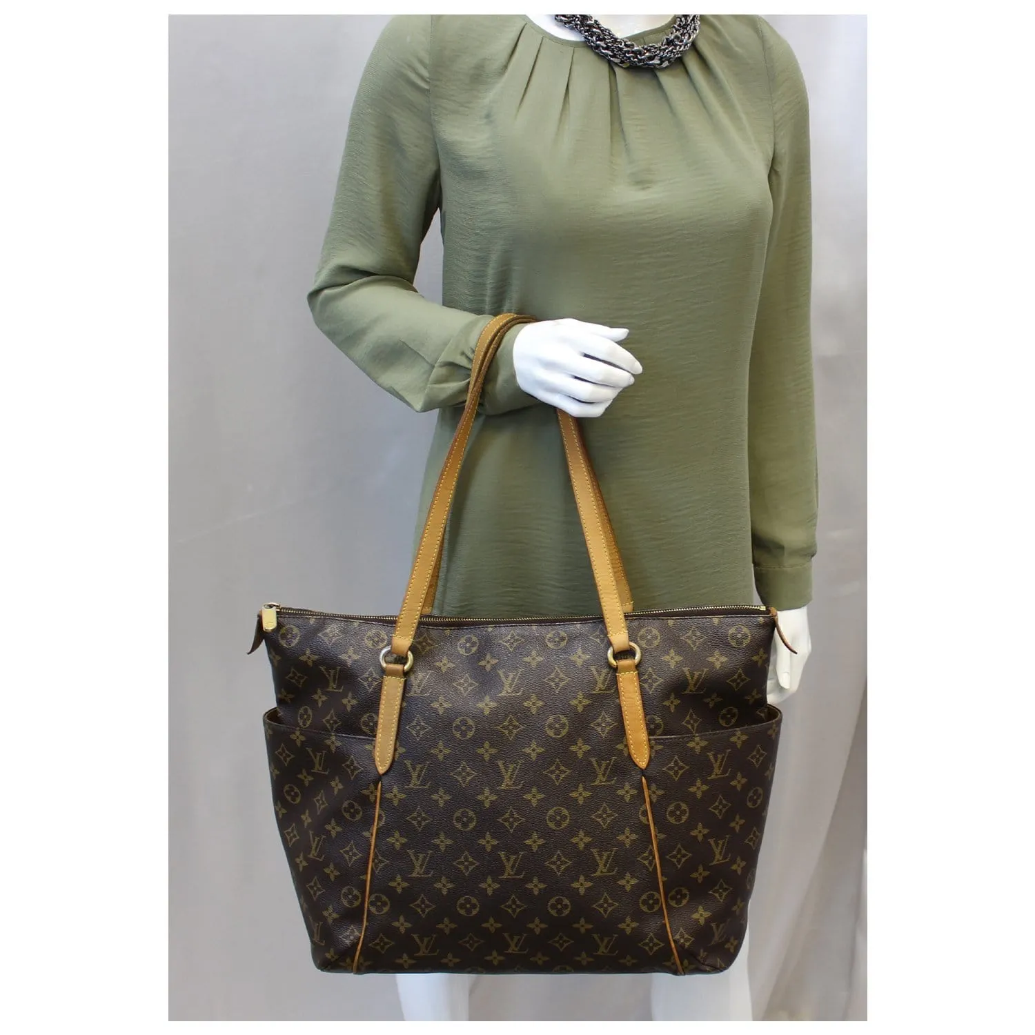 LOUIS VUITTON Monogram Canvas Totally GM Tote Shoulder Bag