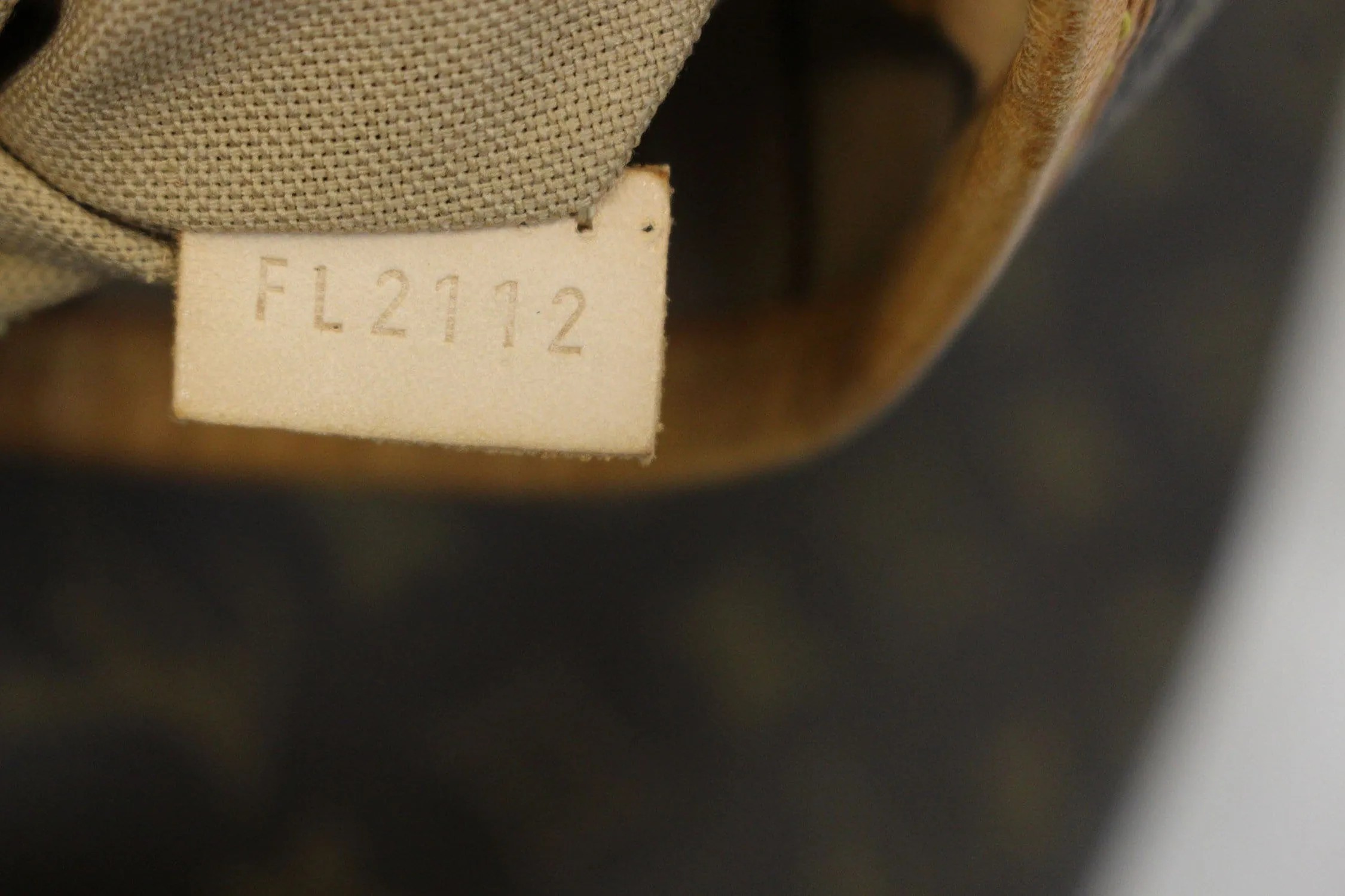 LOUIS VUITTON Monogram Delightful GM Shoulder Bag