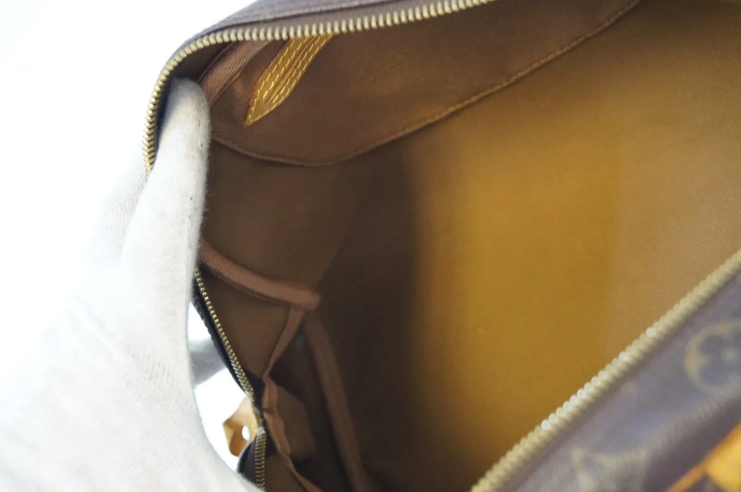 LOUIS VUITTON Monogram Montorgueil PM Shoulder Bag
