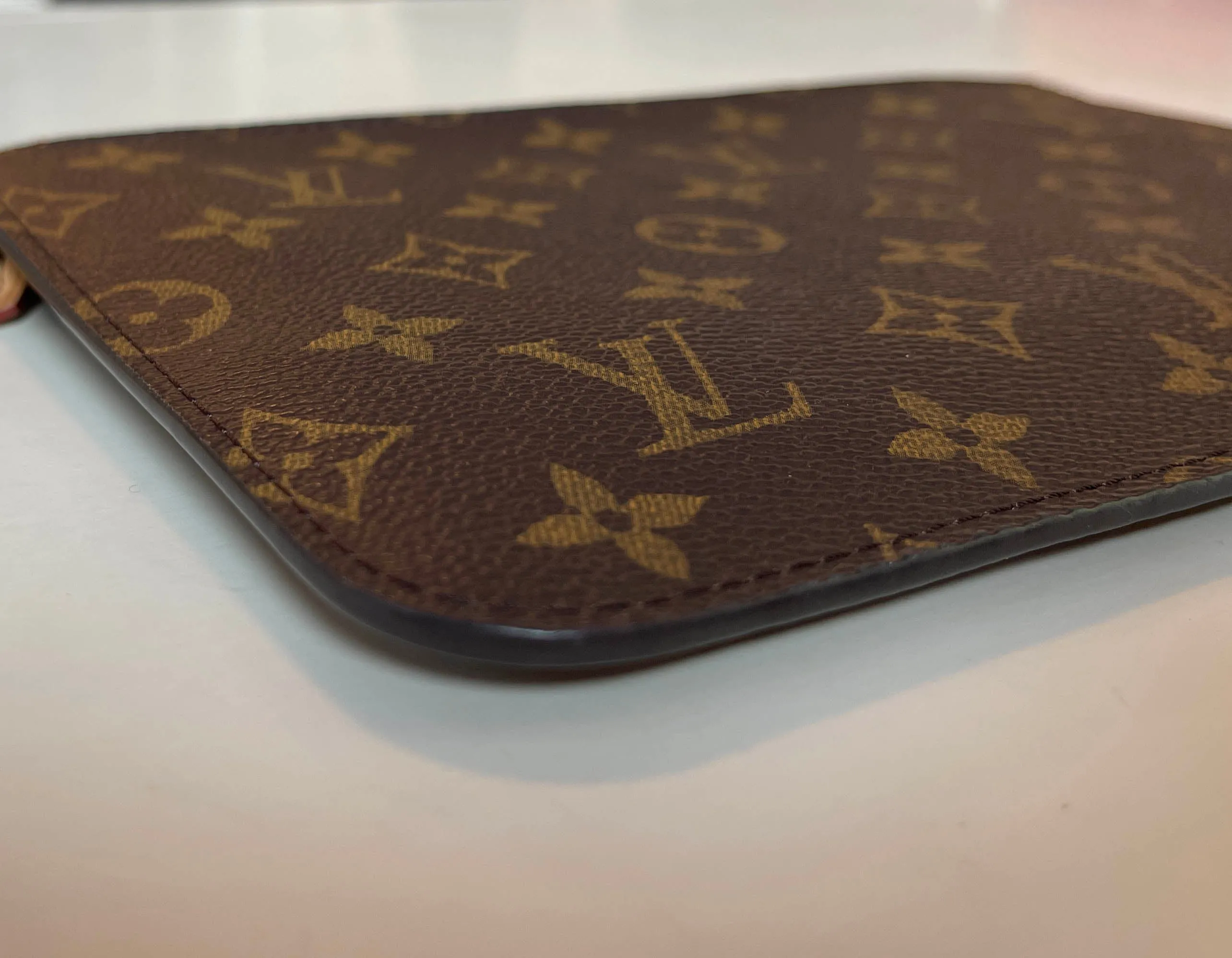 Louis Vuitton Monogram Neverfull Pochette Wristlet Bag