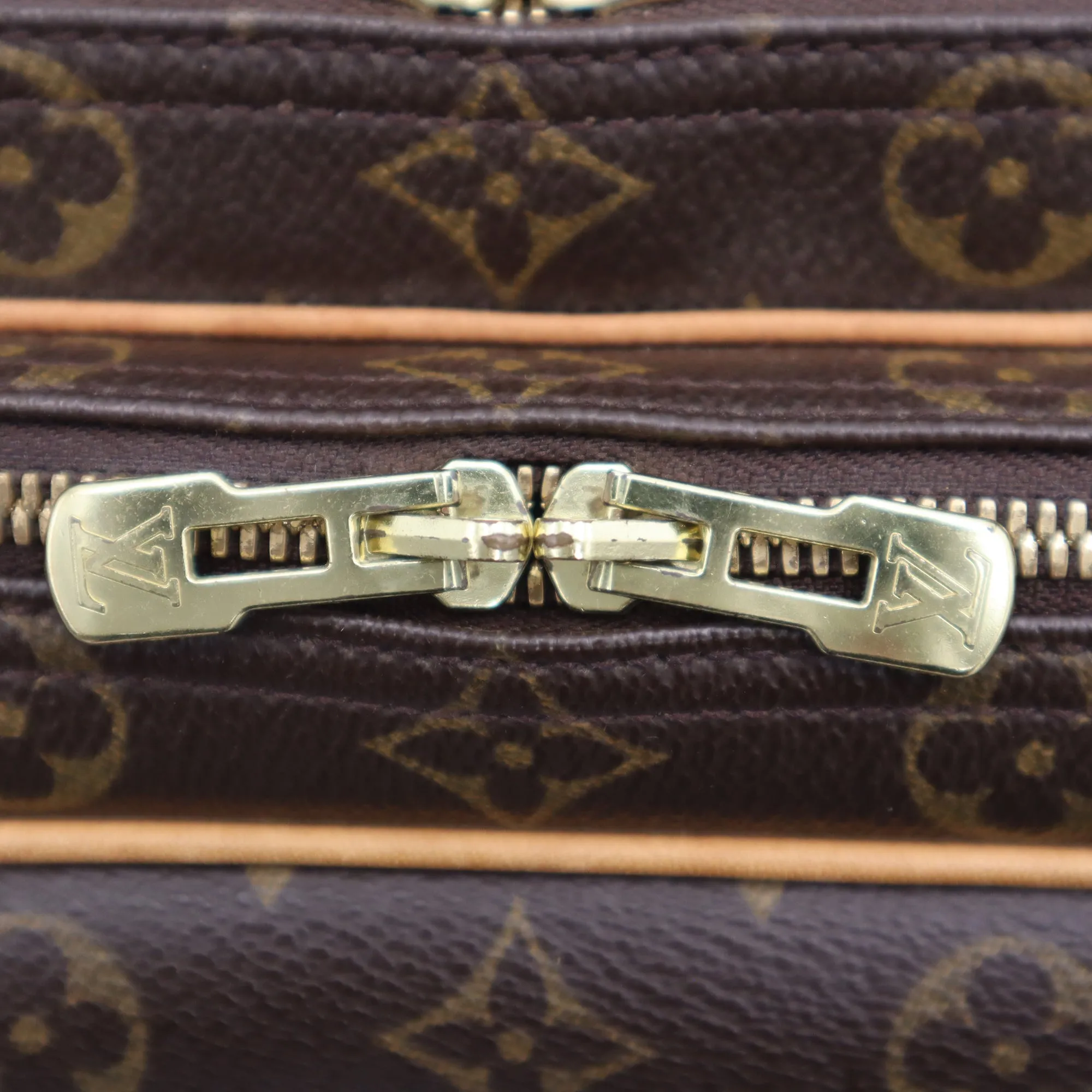 Louis Vuitton Monogram Reporter GM Shoulder Bag SP0061