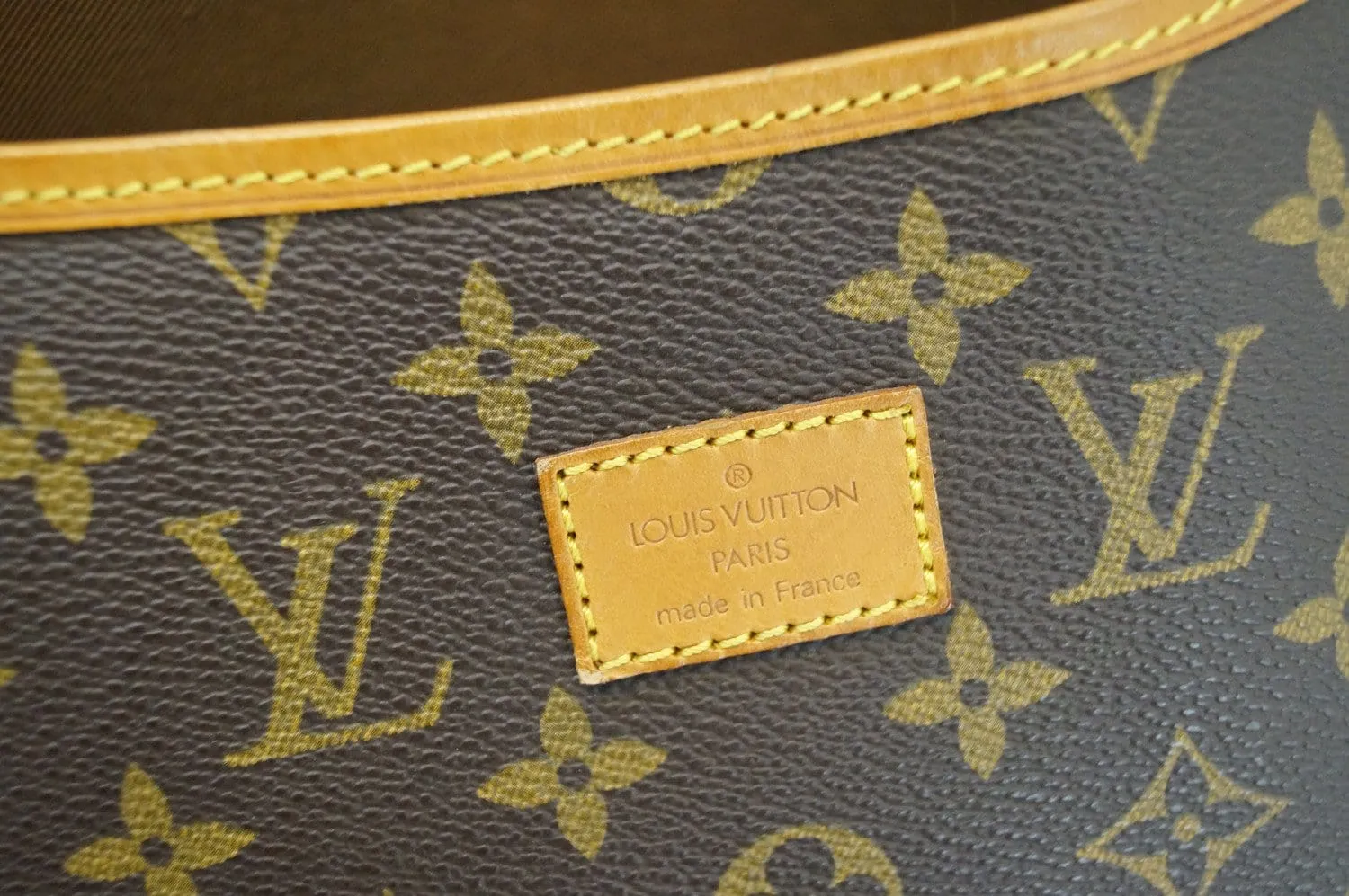LOUIS VUITTON Monogram Saumur 35 Shoulder Bag