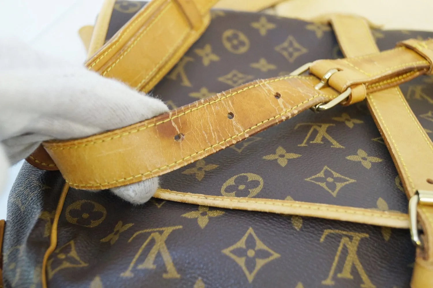 LOUIS VUITTON Monogram Saumur 35 Shoulder Bag