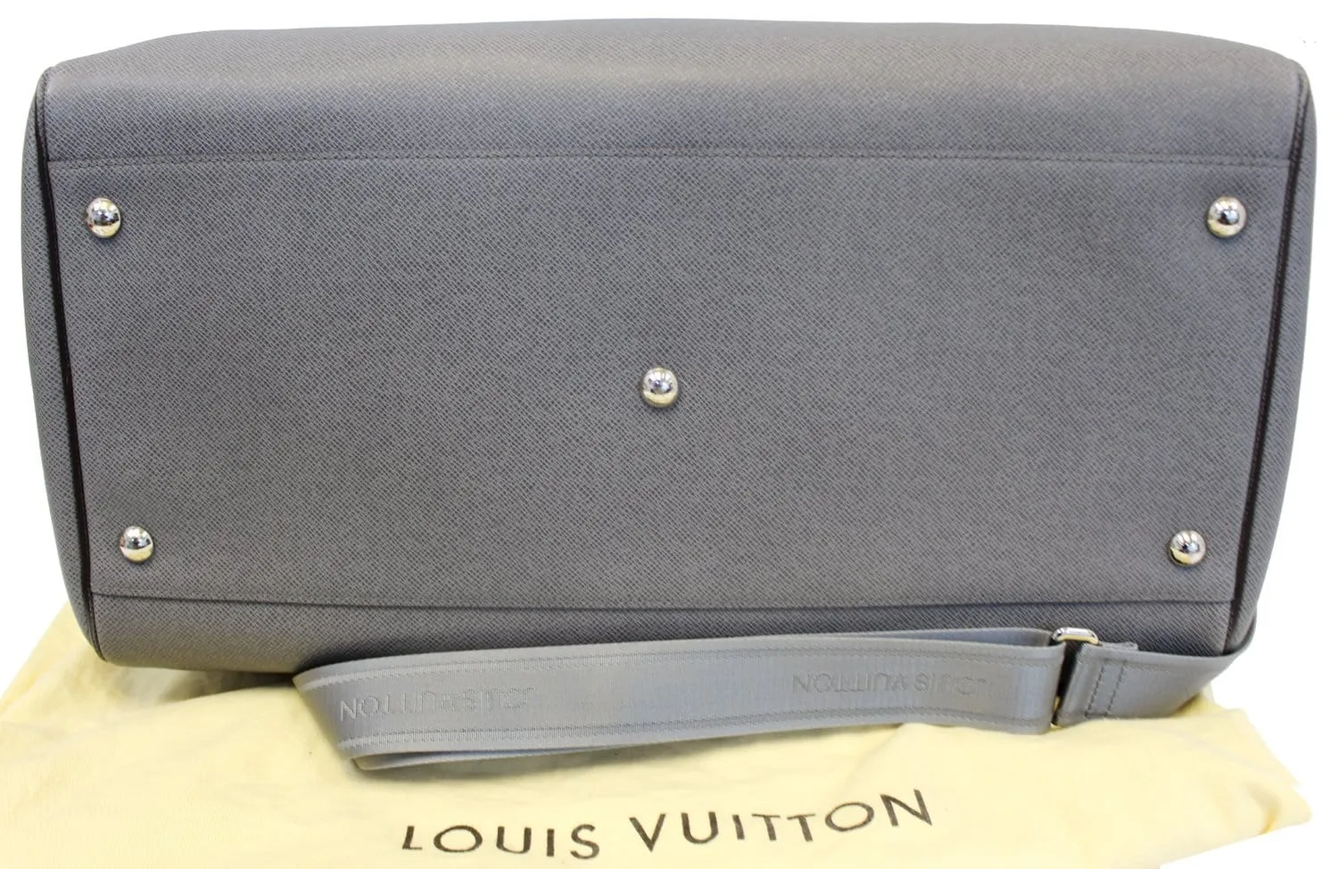 LOUIS VUITTON Neo Kendall Taiga Leather Travel Bag