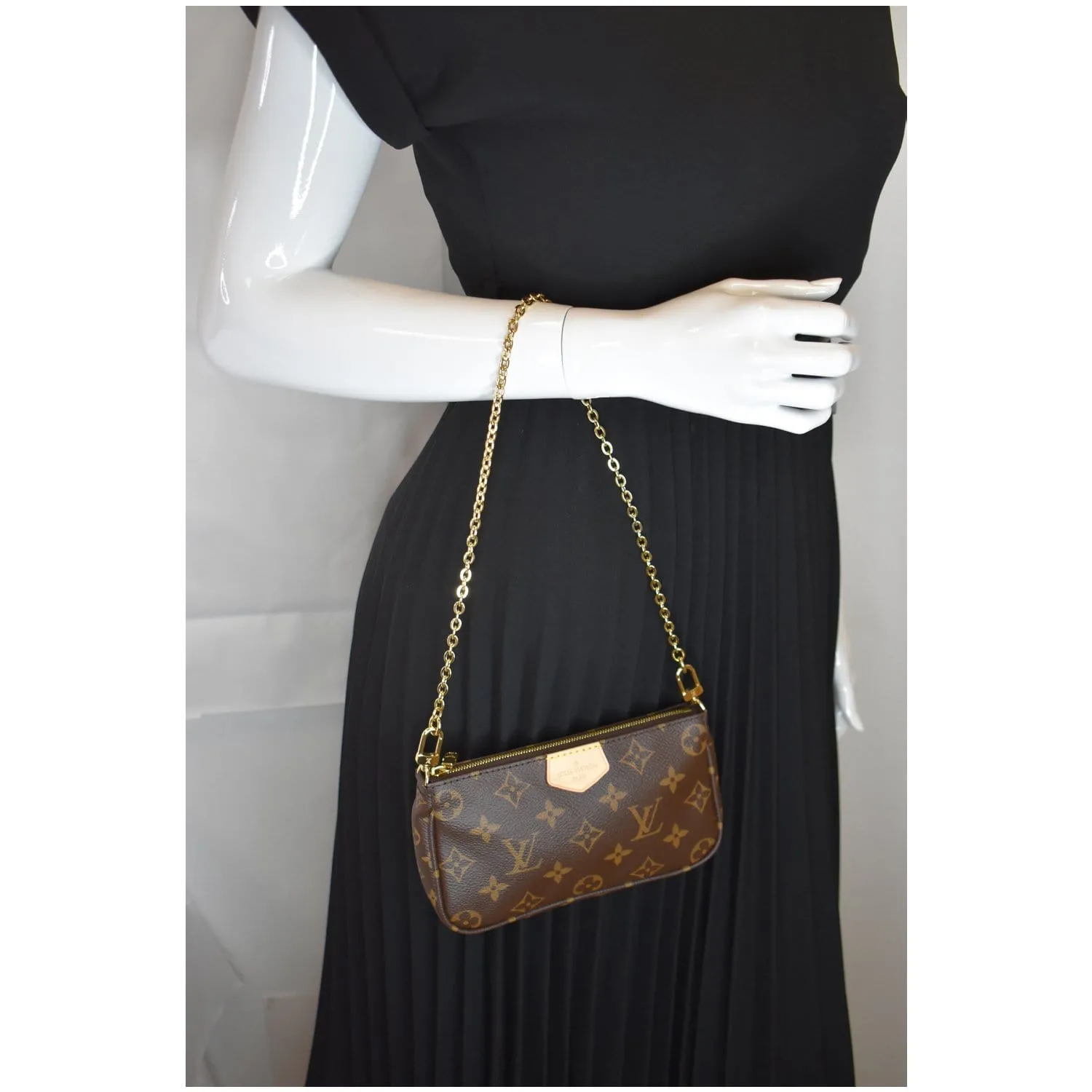 LOUIS VUITTON Pochette Accessories Monogram Canvas Pouch Bag Brown