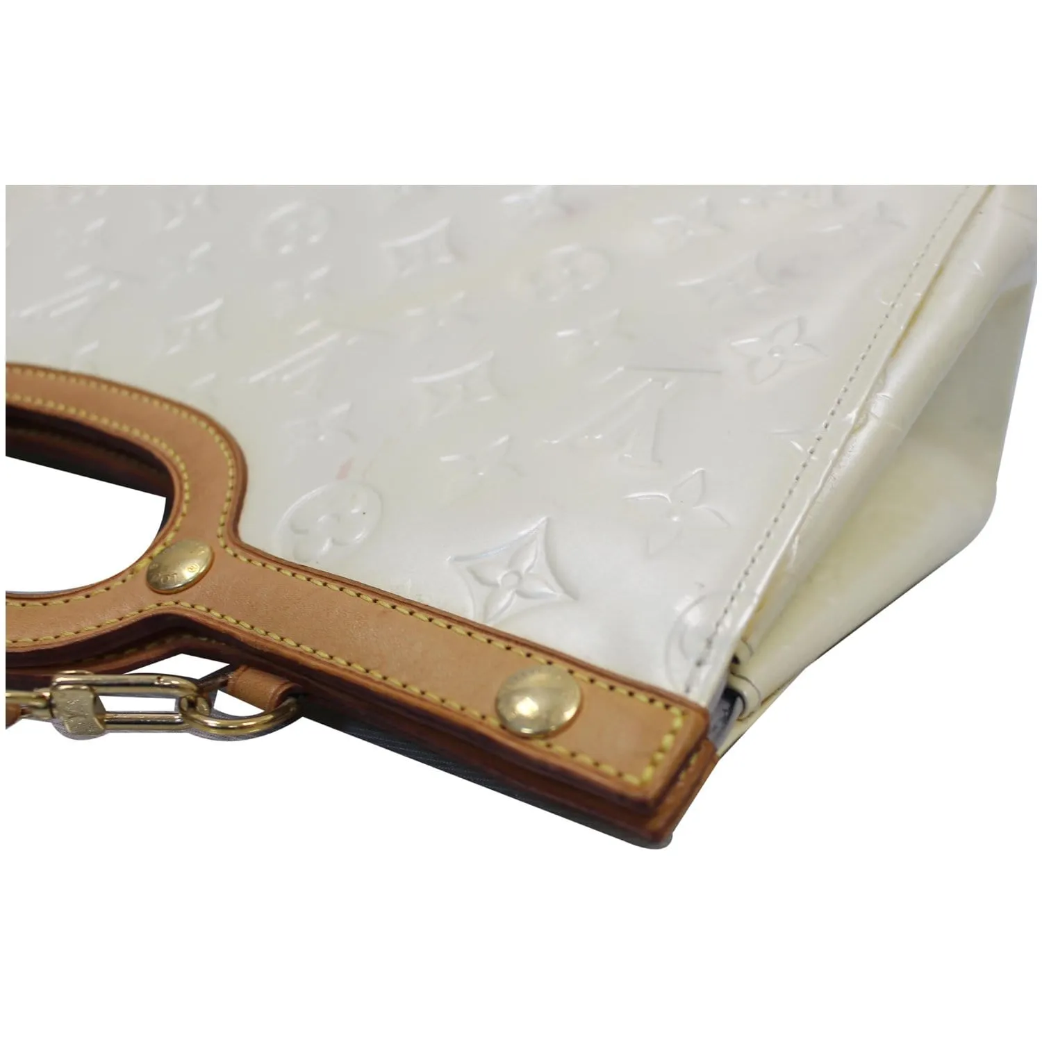 LOUIS VUITTON Roxbury Drive Vernis Leather Shoulder Bag Cream - 20% OFF