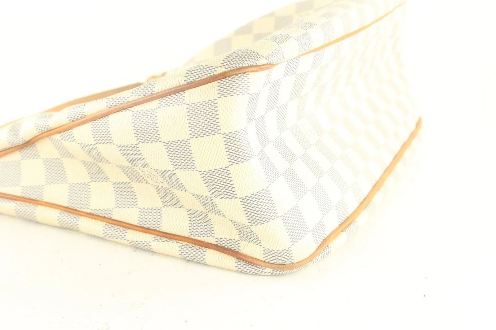 Louis Vuitton Siracusa Shoulder Bag PM White Leather 8LV919k