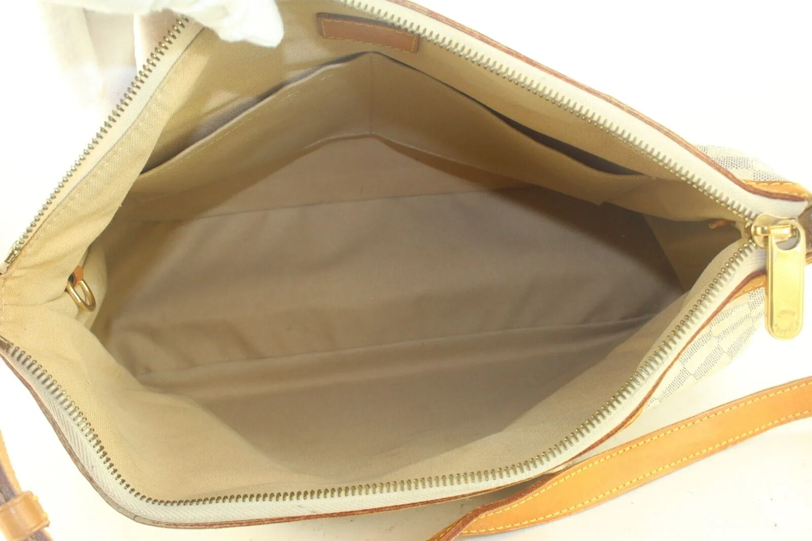 Louis Vuitton Siracusa Shoulder Bag PM White Leather 8LV919k