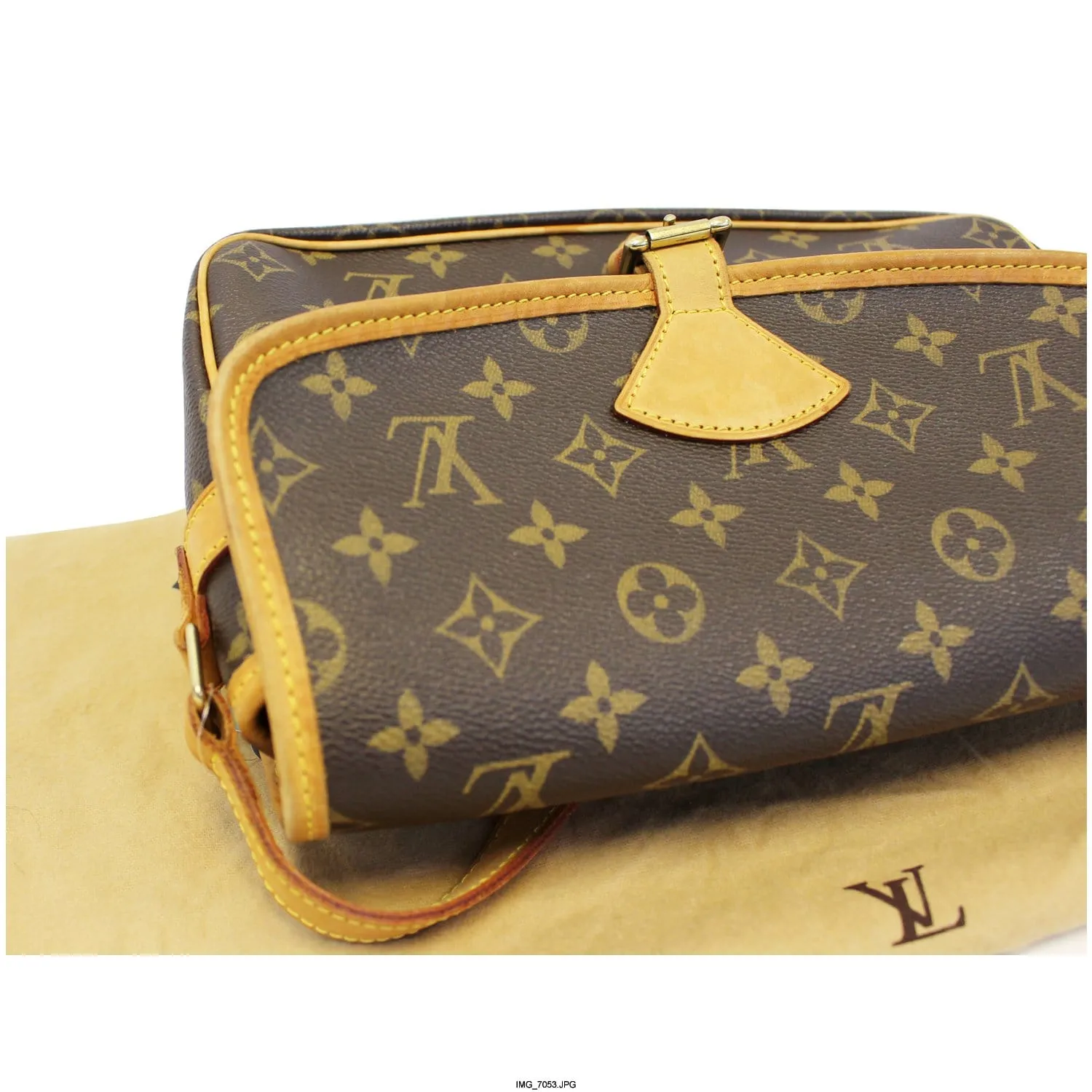 LOUIS VUITTON Sologne Monogram Canvas Shoulder Crossbody Bag