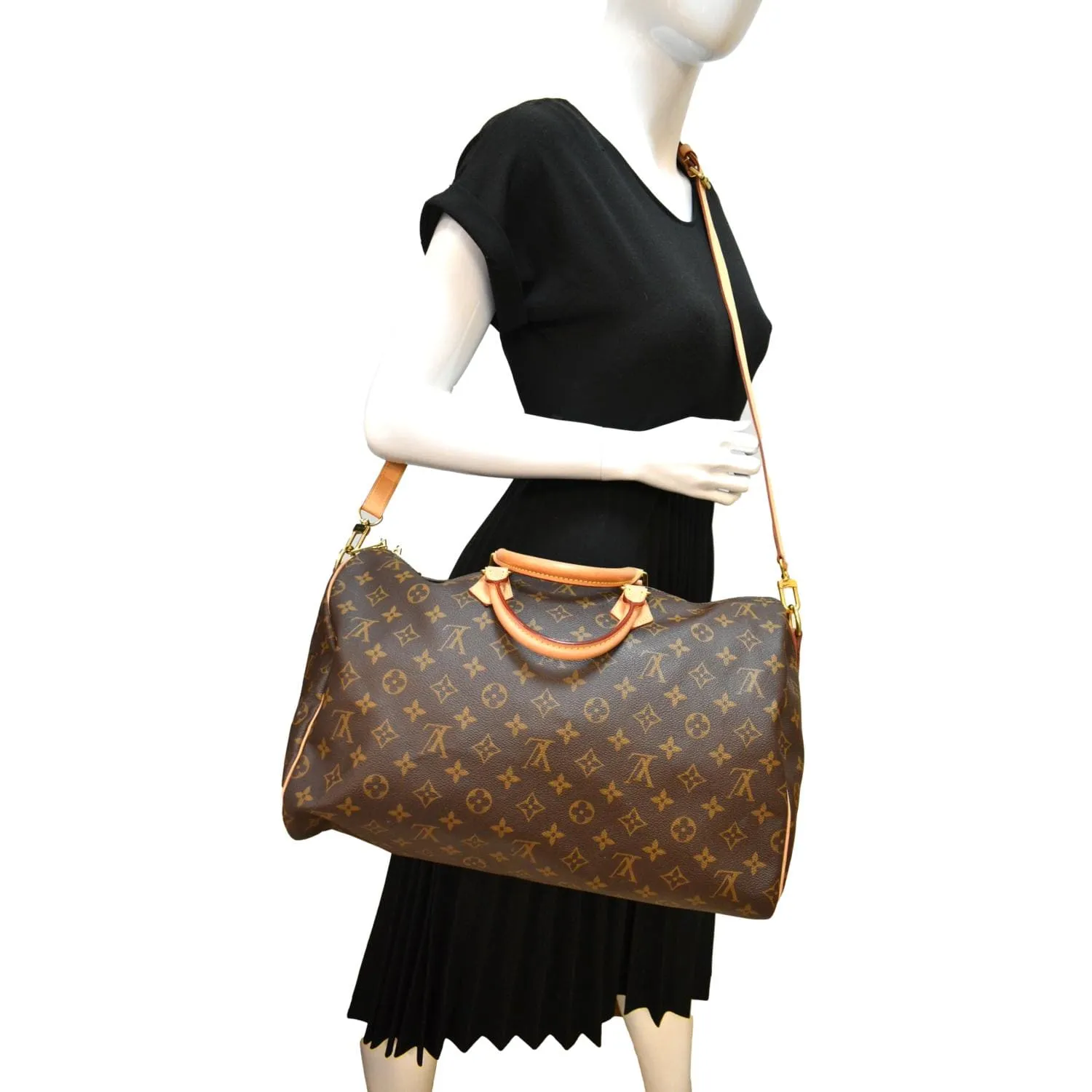 LOUIS VUITTON Speedy 40 Bandouliere Monogram Canvas Shoulder Bag Brown