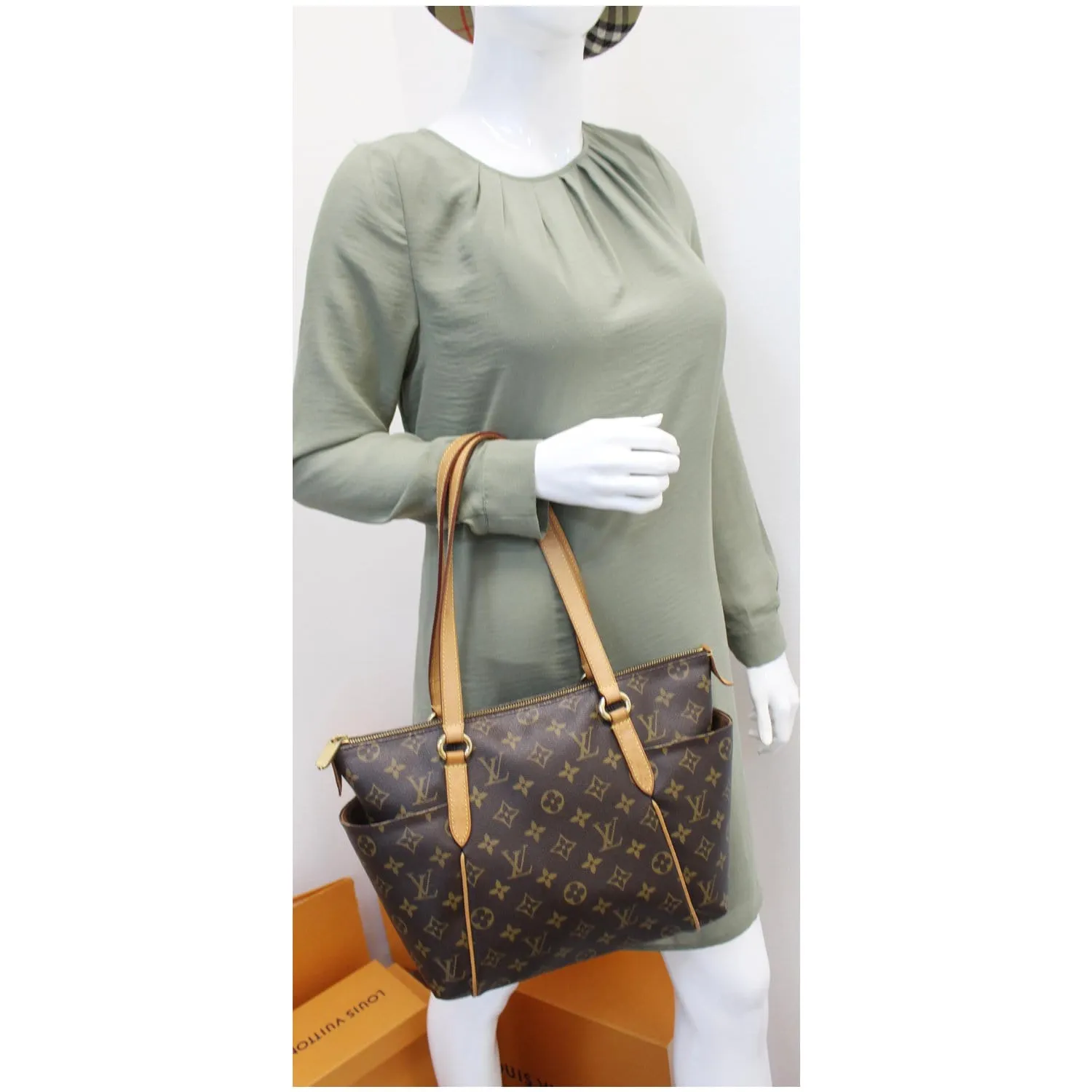LOUIS VUITTON Totally PM Monogram Canvas Shoulder Bag Brown