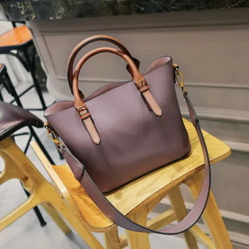 <bold>Messenger / Crossbody Bag  <br>Vegan-Leather