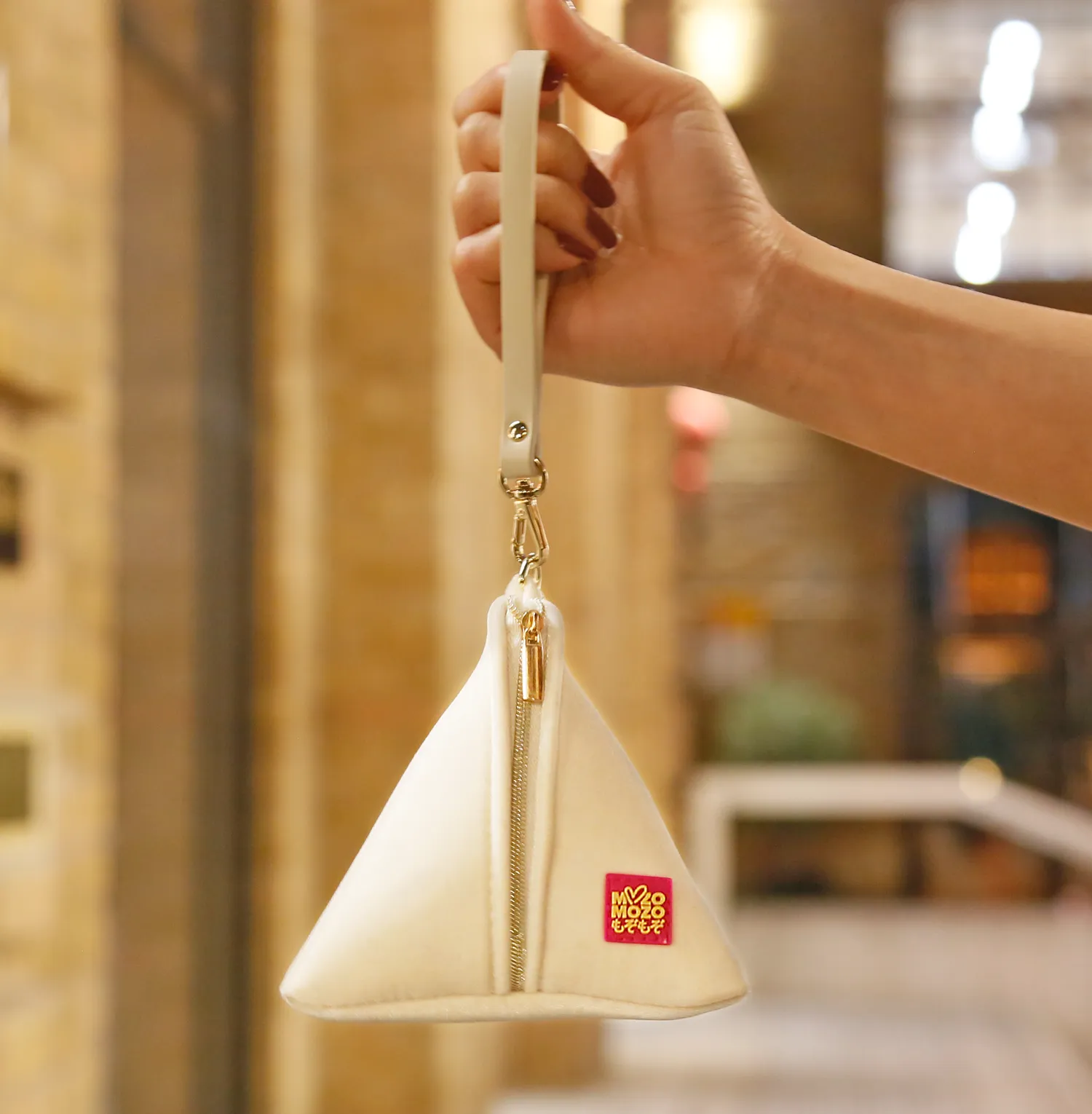✨Magical - Shimmery (white) bag✨