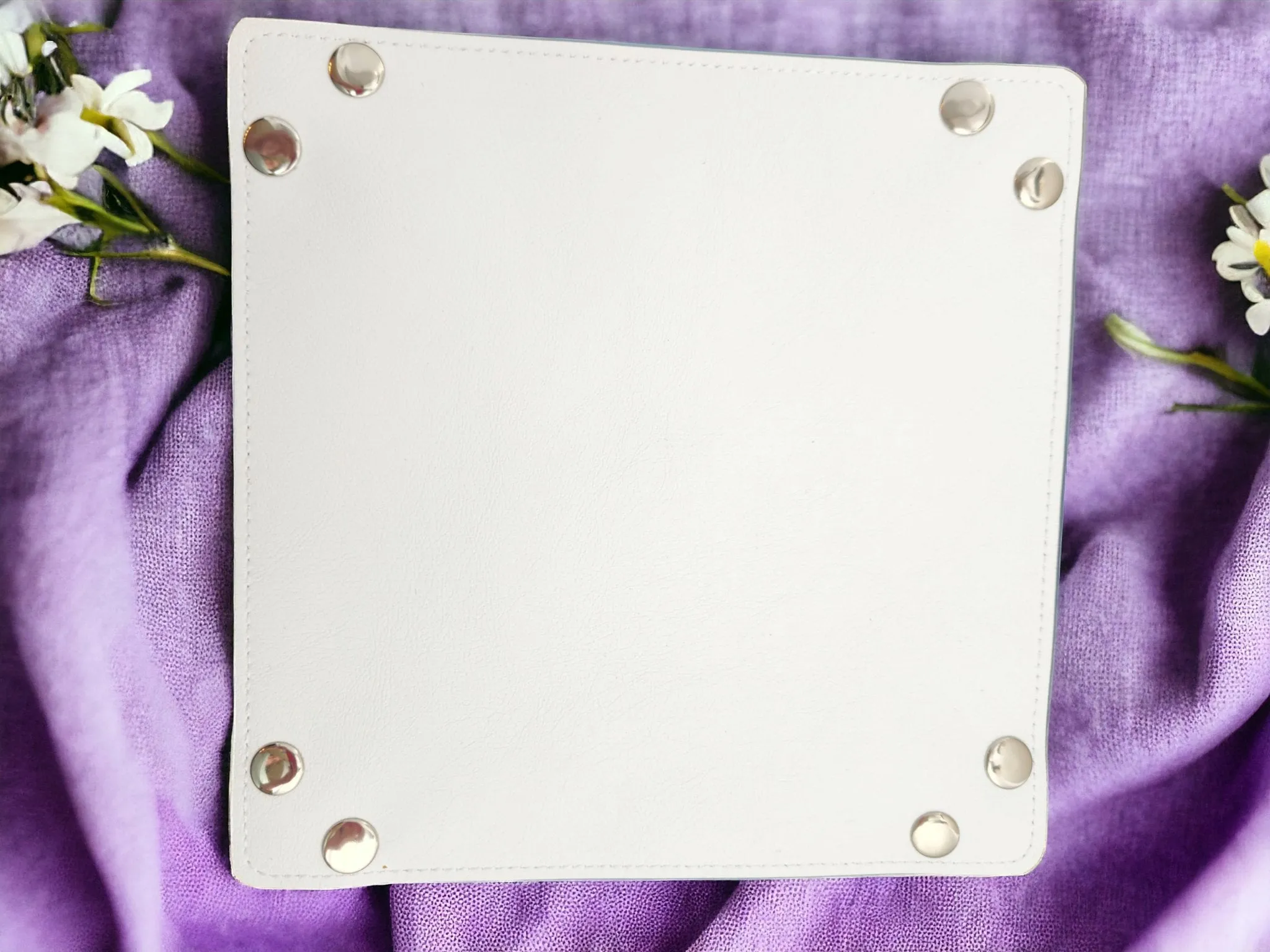 Magnolia dice tray, vintage style