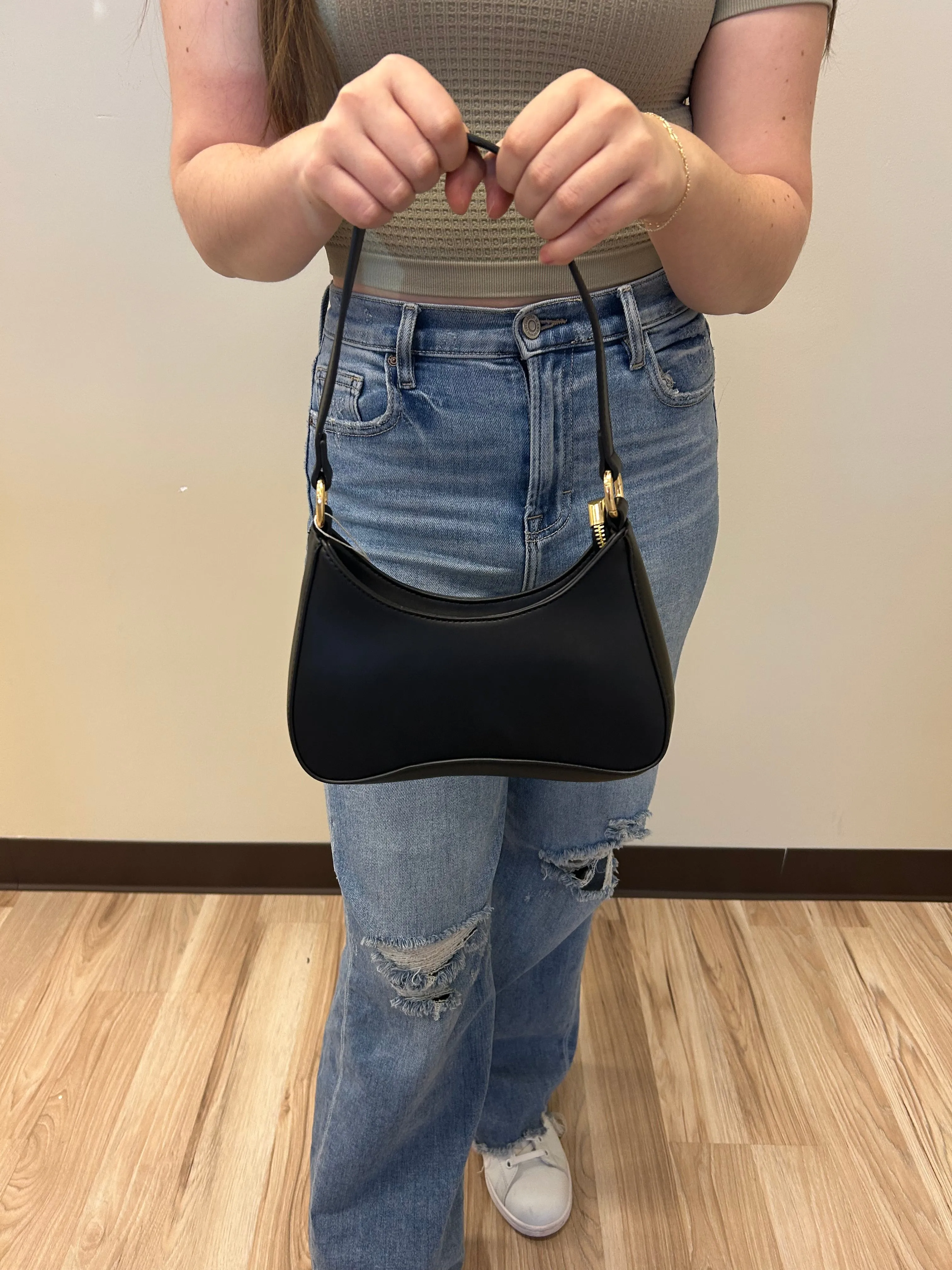 Manila Structured Shoulder Bag w/ Zip Closure