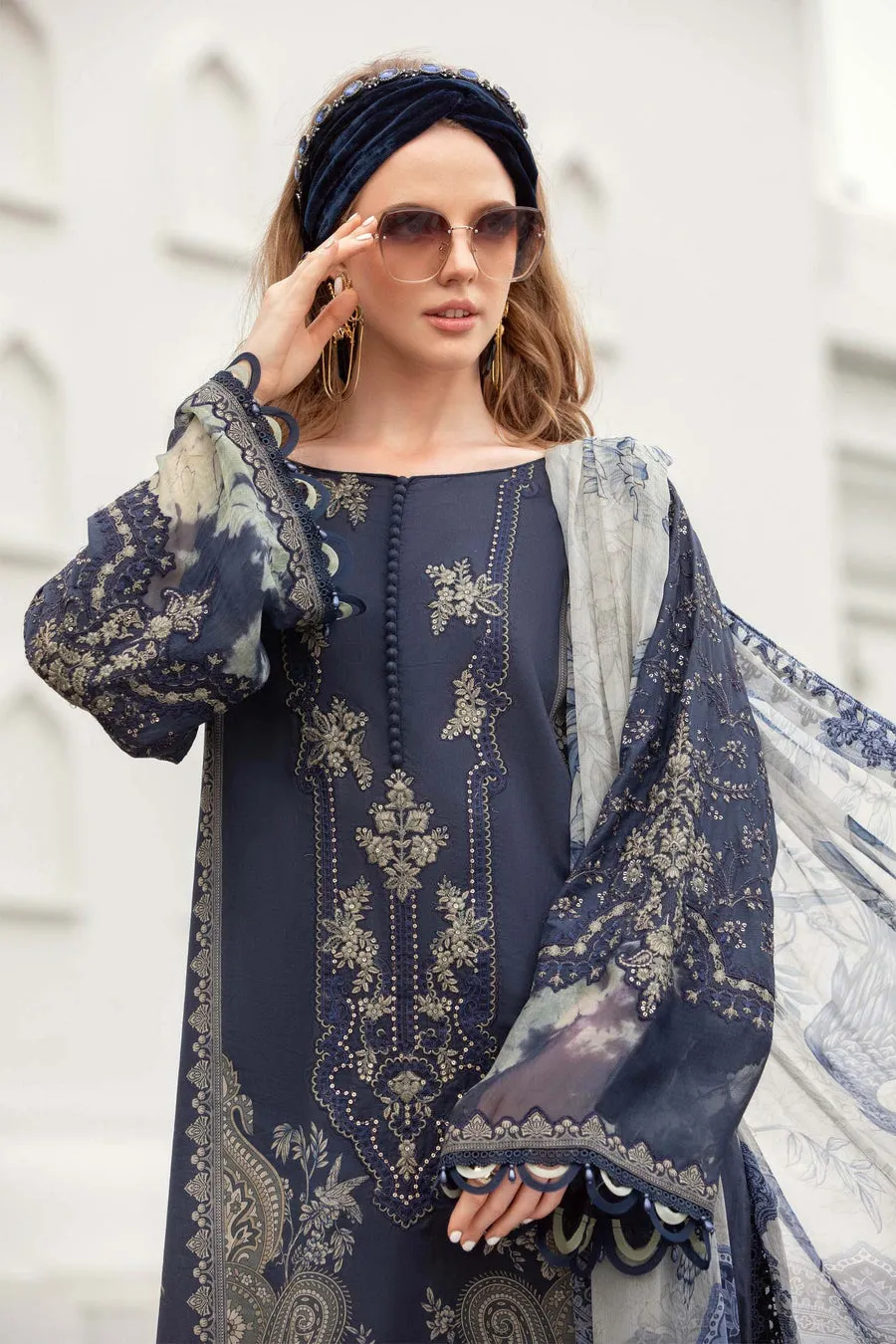 Maria.B | M.Prints Embroidered Lawn '23 | MPT-1805-B