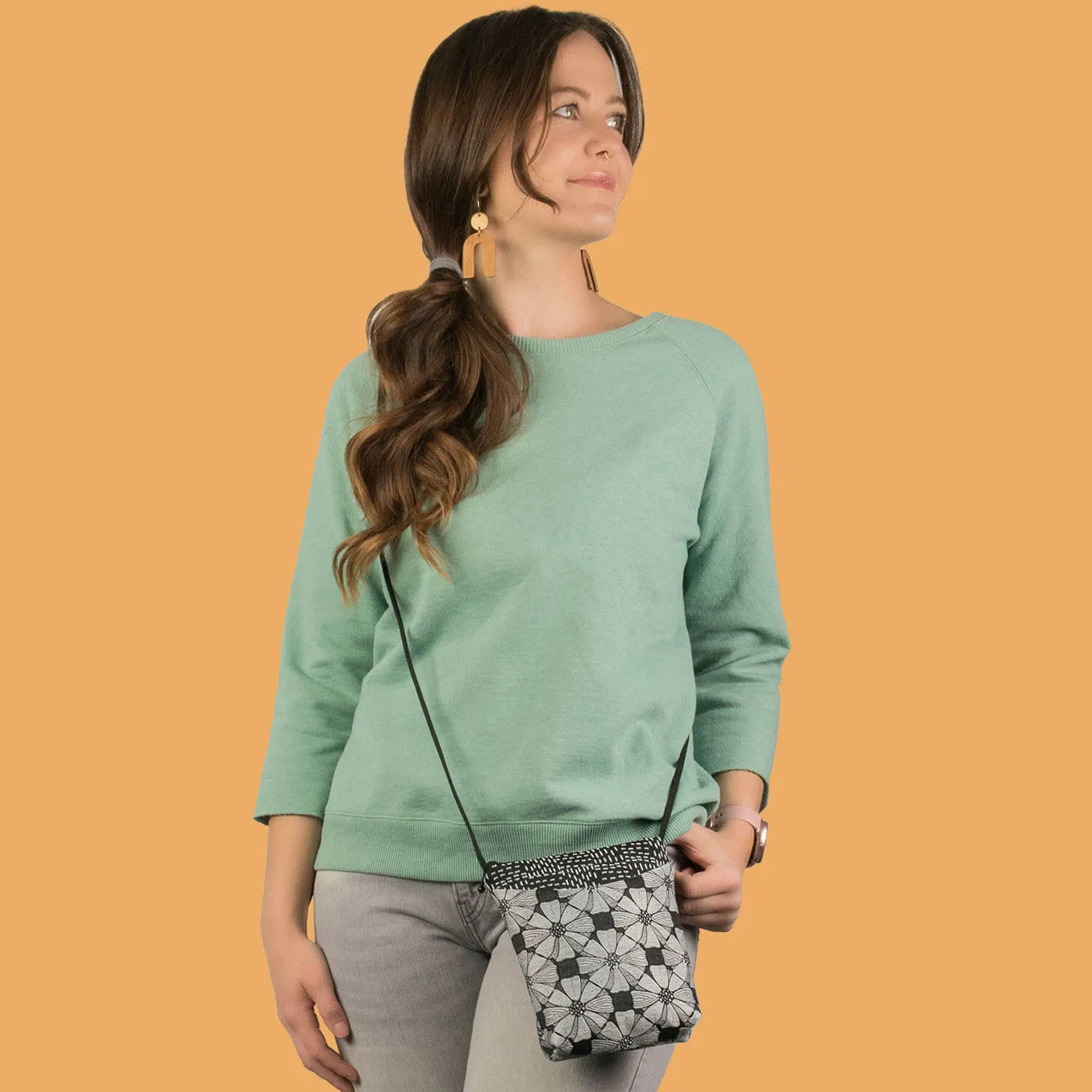 Maruca Design - Busy Bee (Assorted Designs)