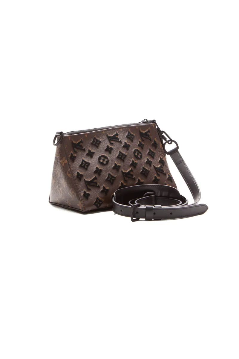 Men's Triangle Messenger Bag