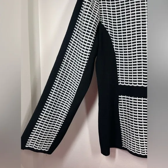 NWOT MING WANG Women’s Black and White Knit Cardigan Size Medium