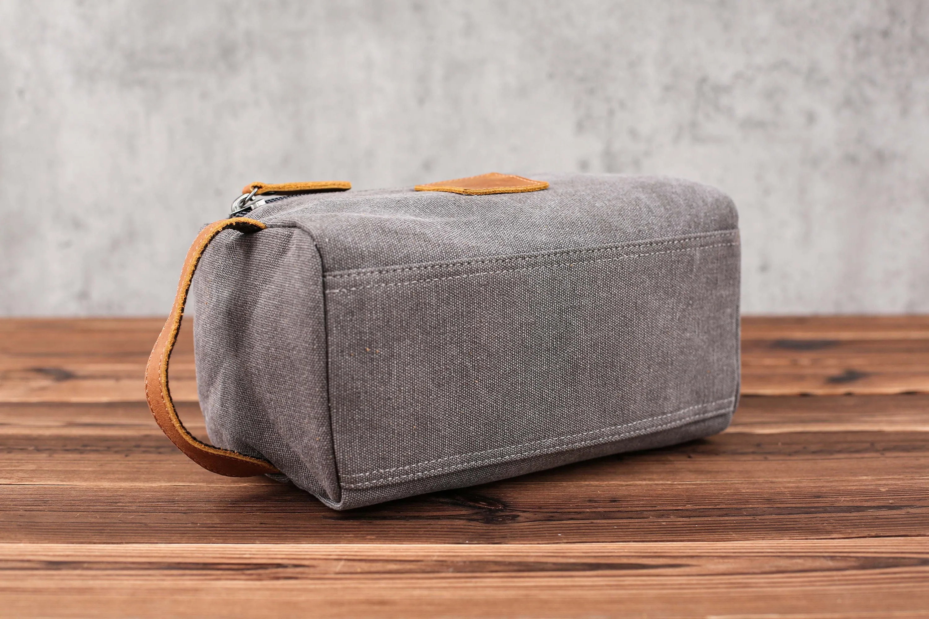 Personalized Canvas Leather Dopp Kitt for Men, Canvas Leather Men's Travel Toiletry Bag, Grooms Men Gift, Boyfriend Gift, Valentine’s Gift