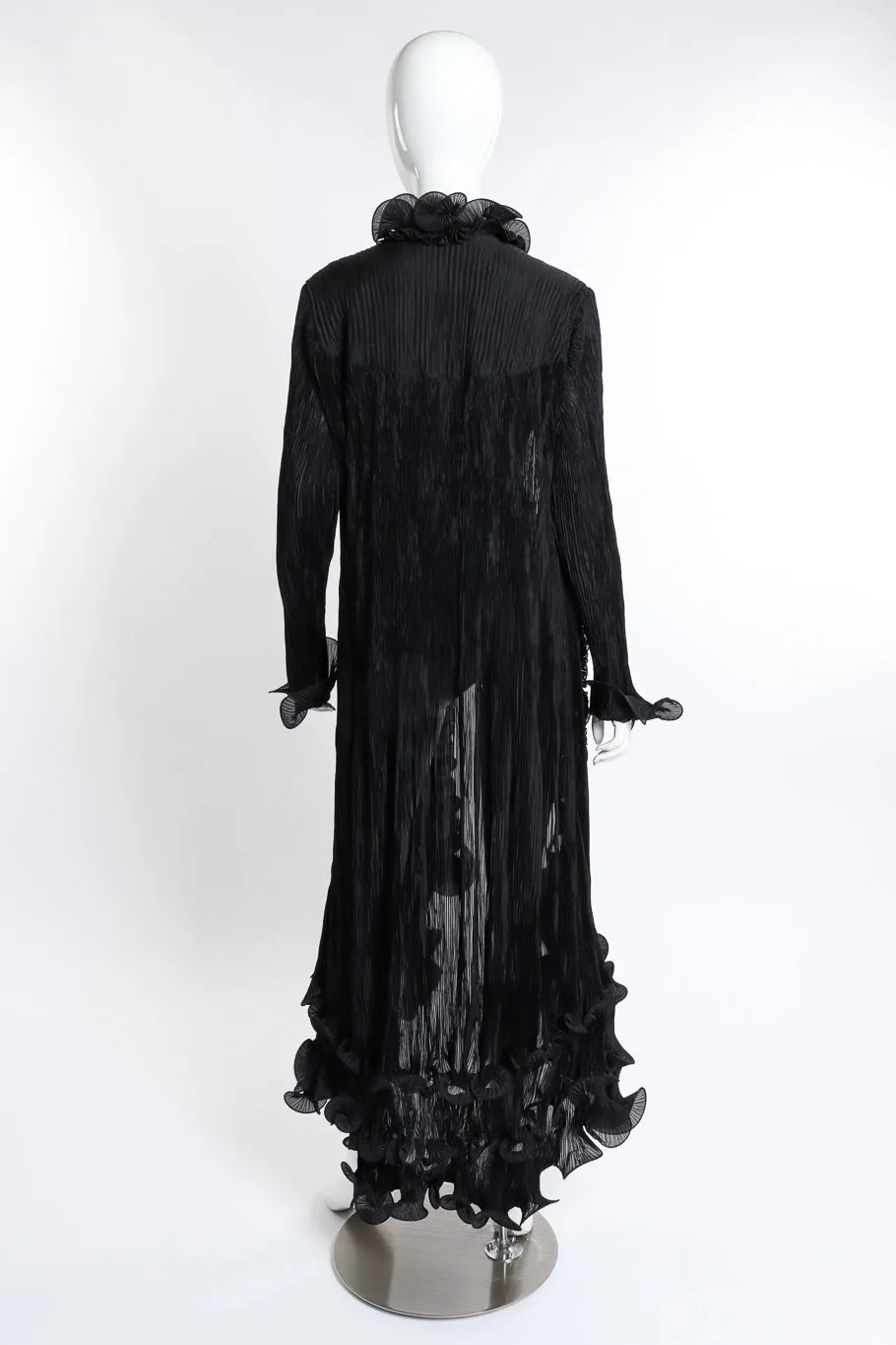 Pleated Spiral Ruffle Duster