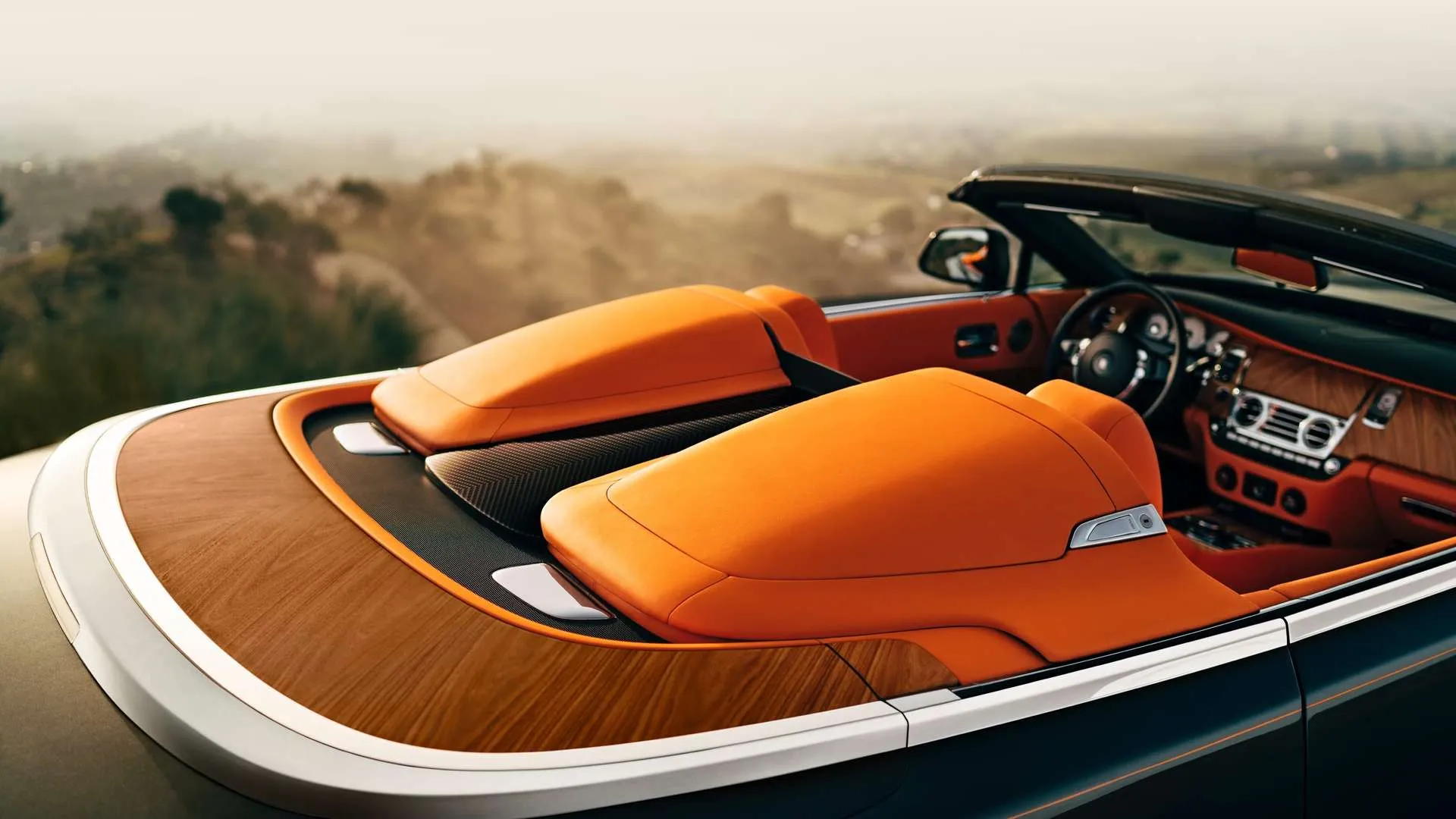 Rolls-Royce Dawn Aero Cowling, The Tonneau Cover