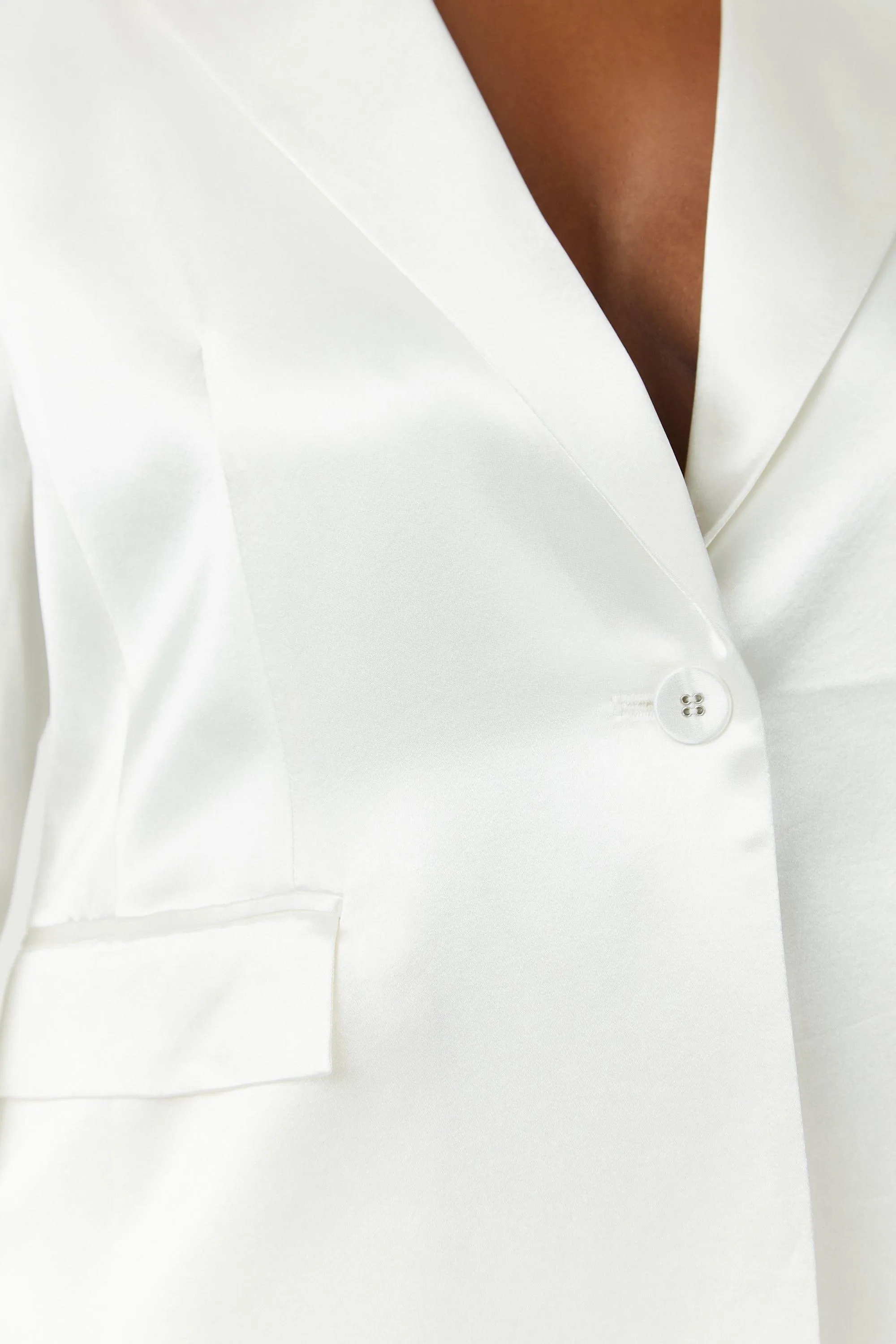 SATIN TAILORED BLAZER | POWDER WHITE
