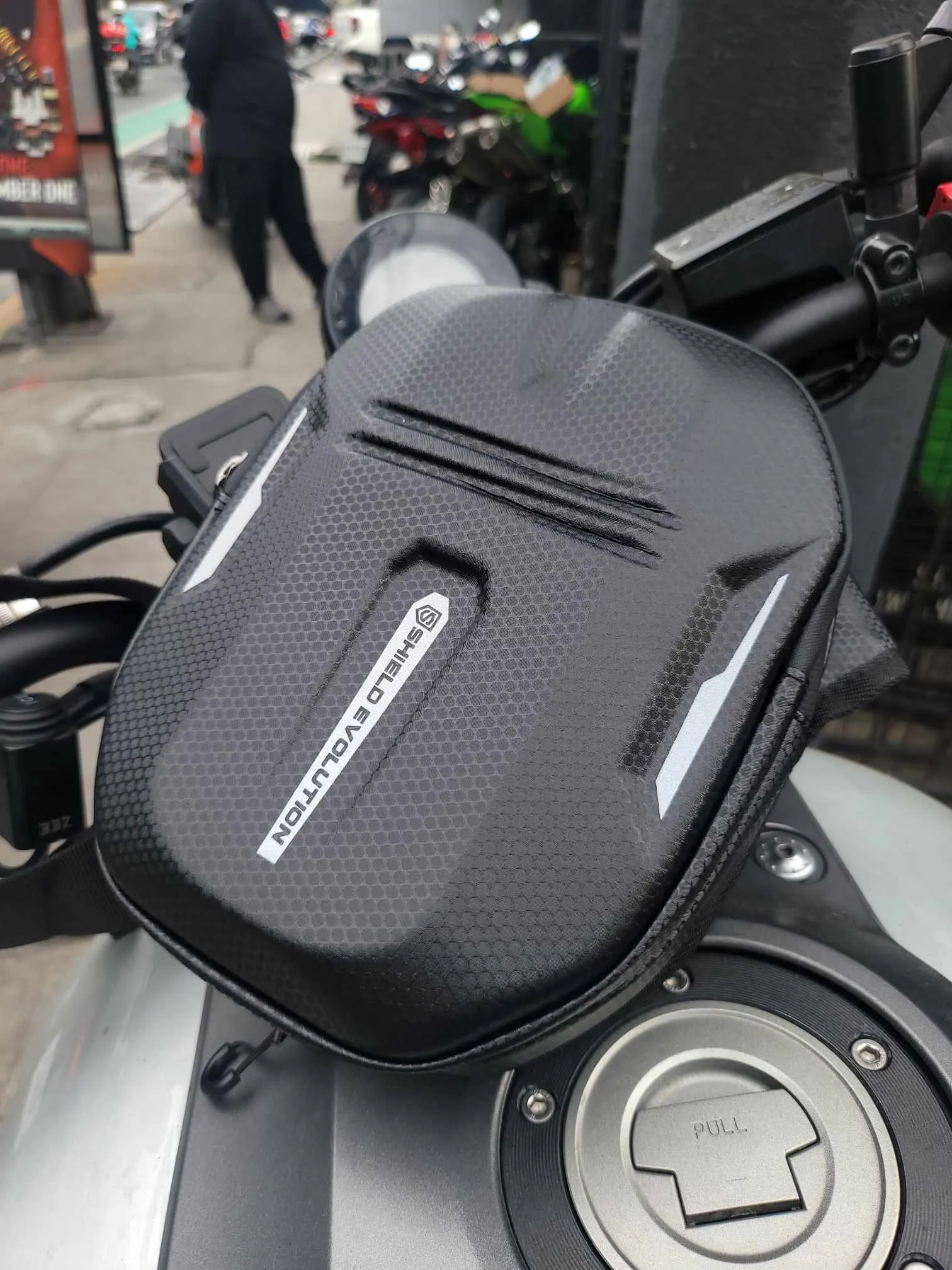 SHIELD LEG BAG