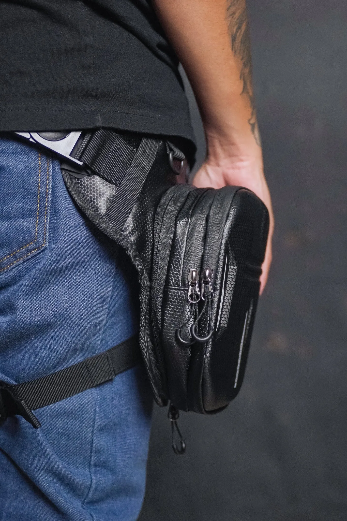SHIELD LEG BAG
